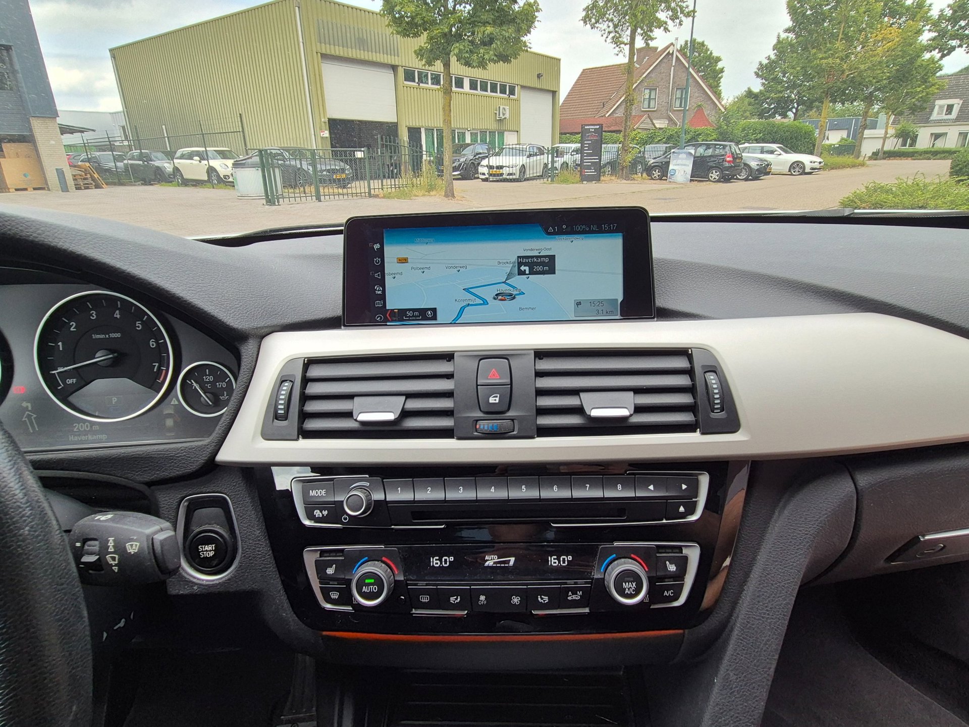 Foto van BMW 330e Iperformance