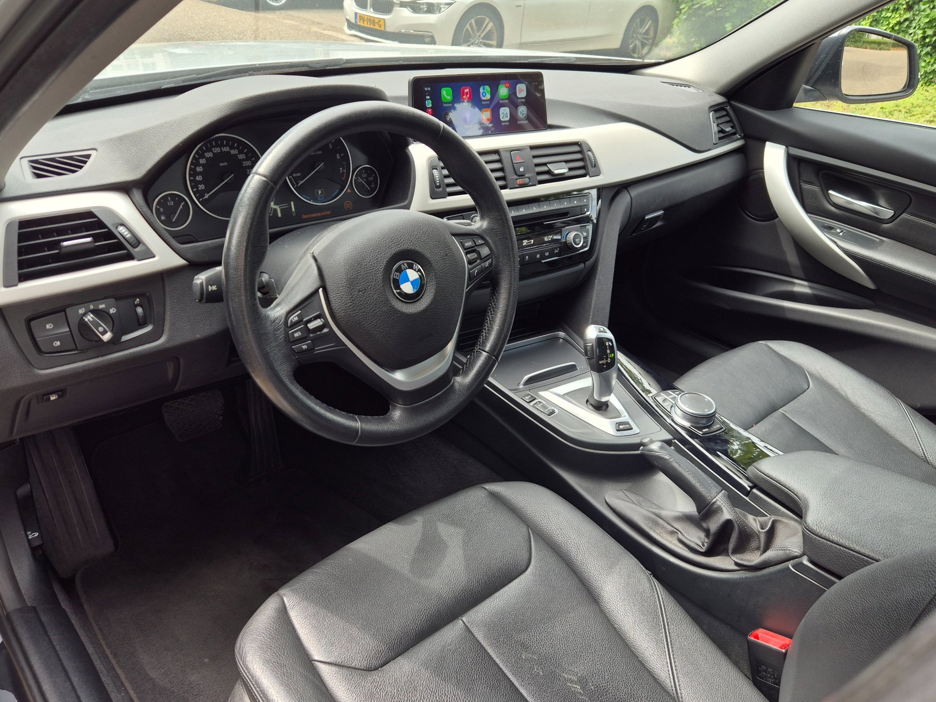 Foto van BMW 330e Iperformance