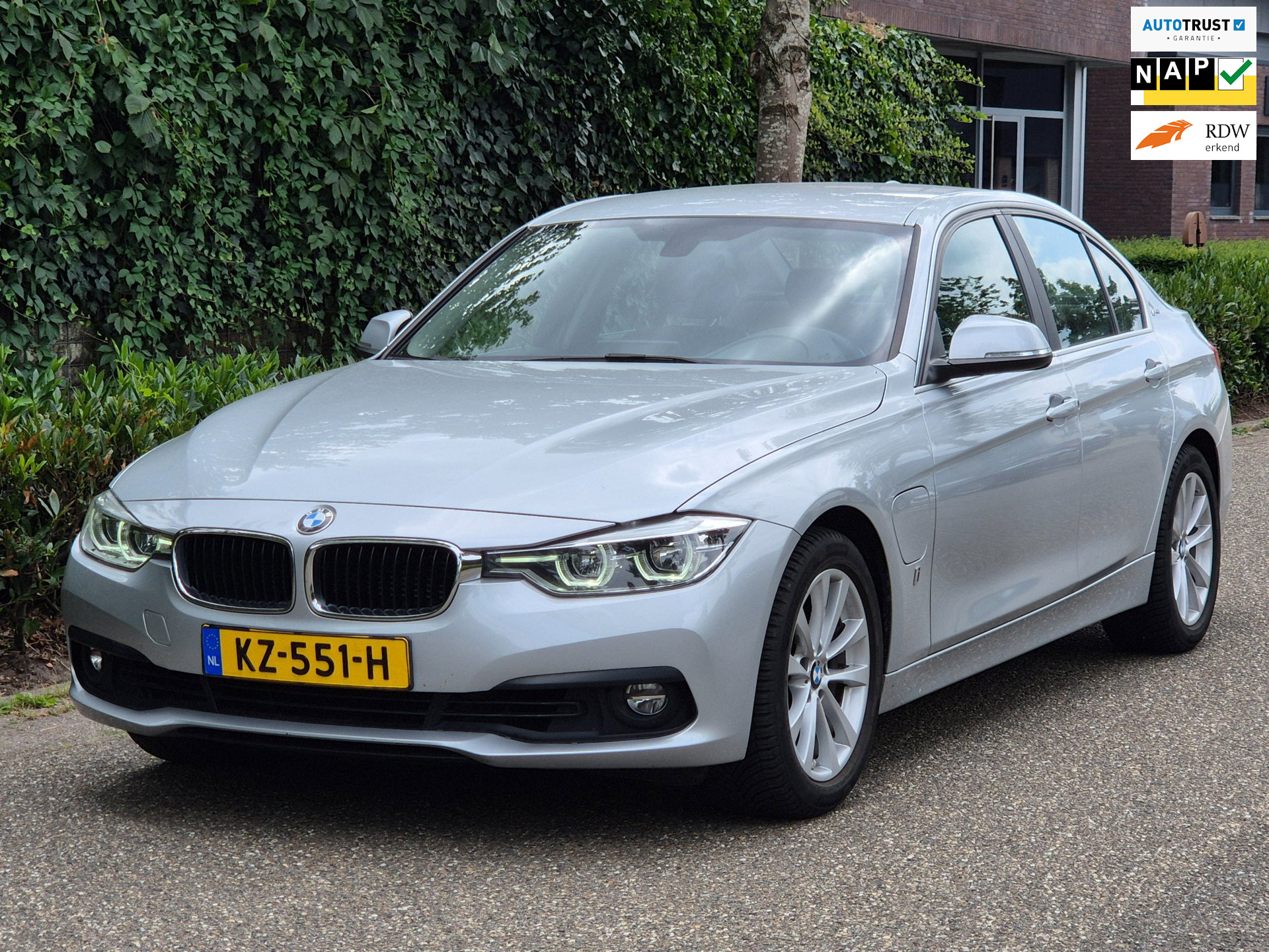 BMW 330e Iperformance 330e High Executive Apple CarPlay Nbt Evo Navigatie Pro NAP 2e Eigenar 2016 - voorkant