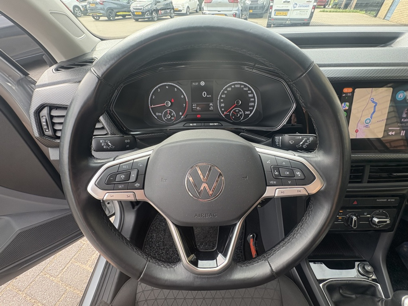 Foto van Volkswagen T-cross