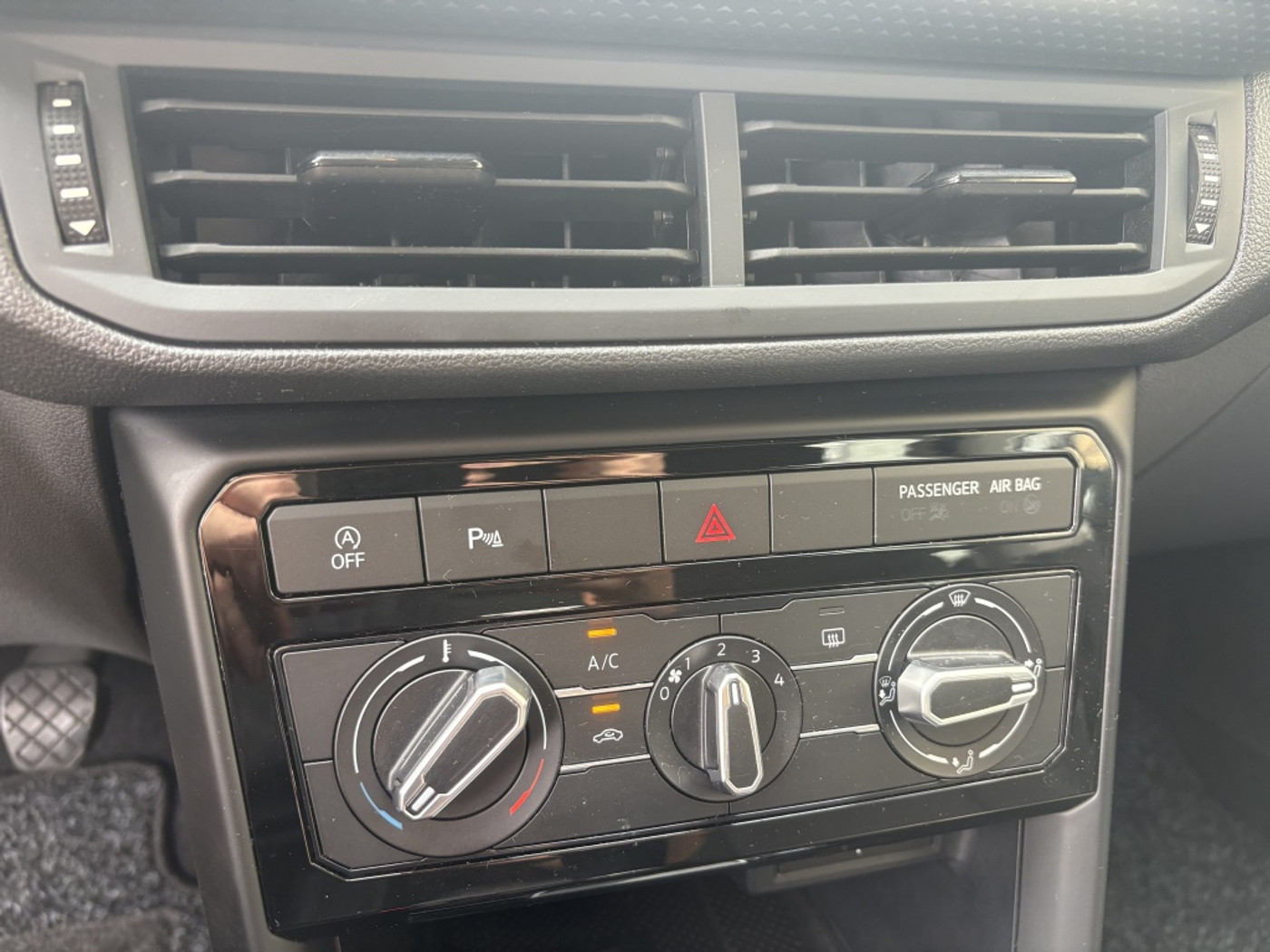 Foto van Volkswagen T-cross