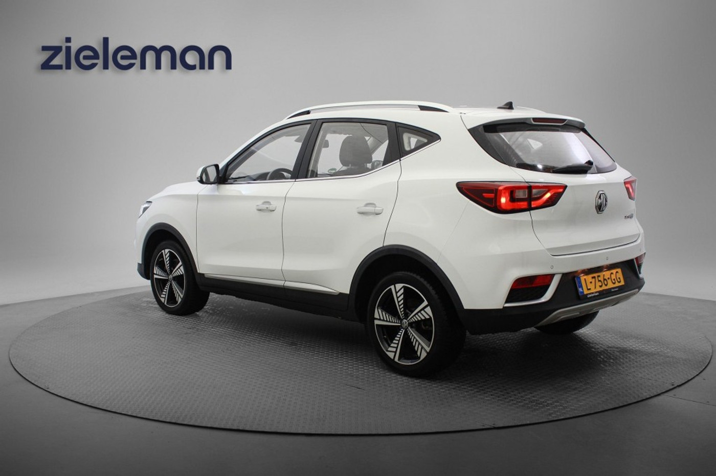 Foto van MG MG ZS Ev