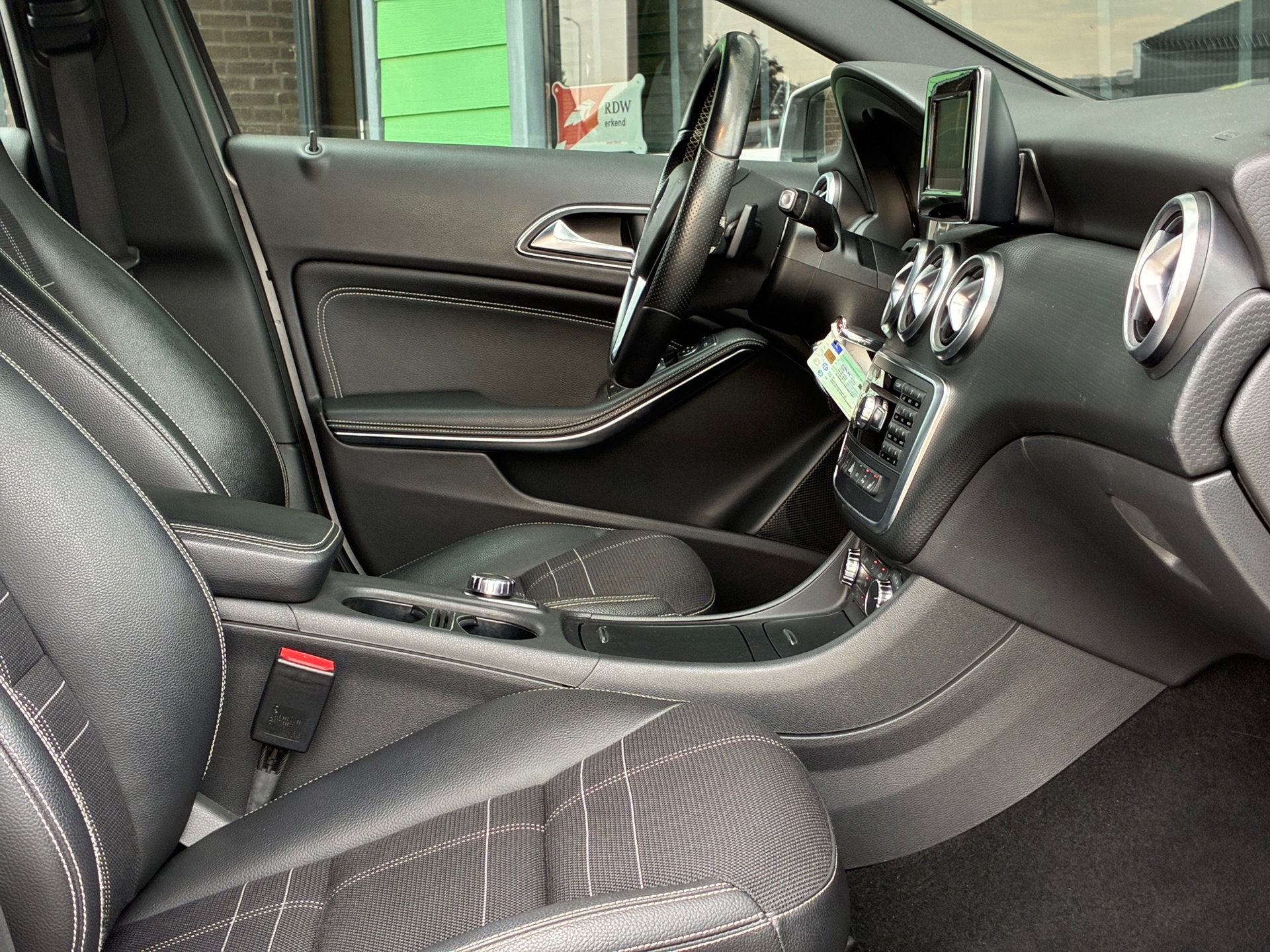 Foto van Mercedes-Benz A 180