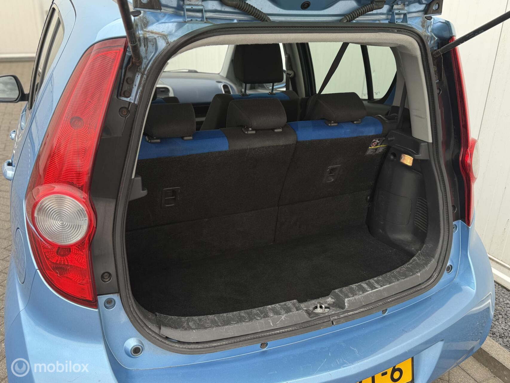 Foto van Opel Agila