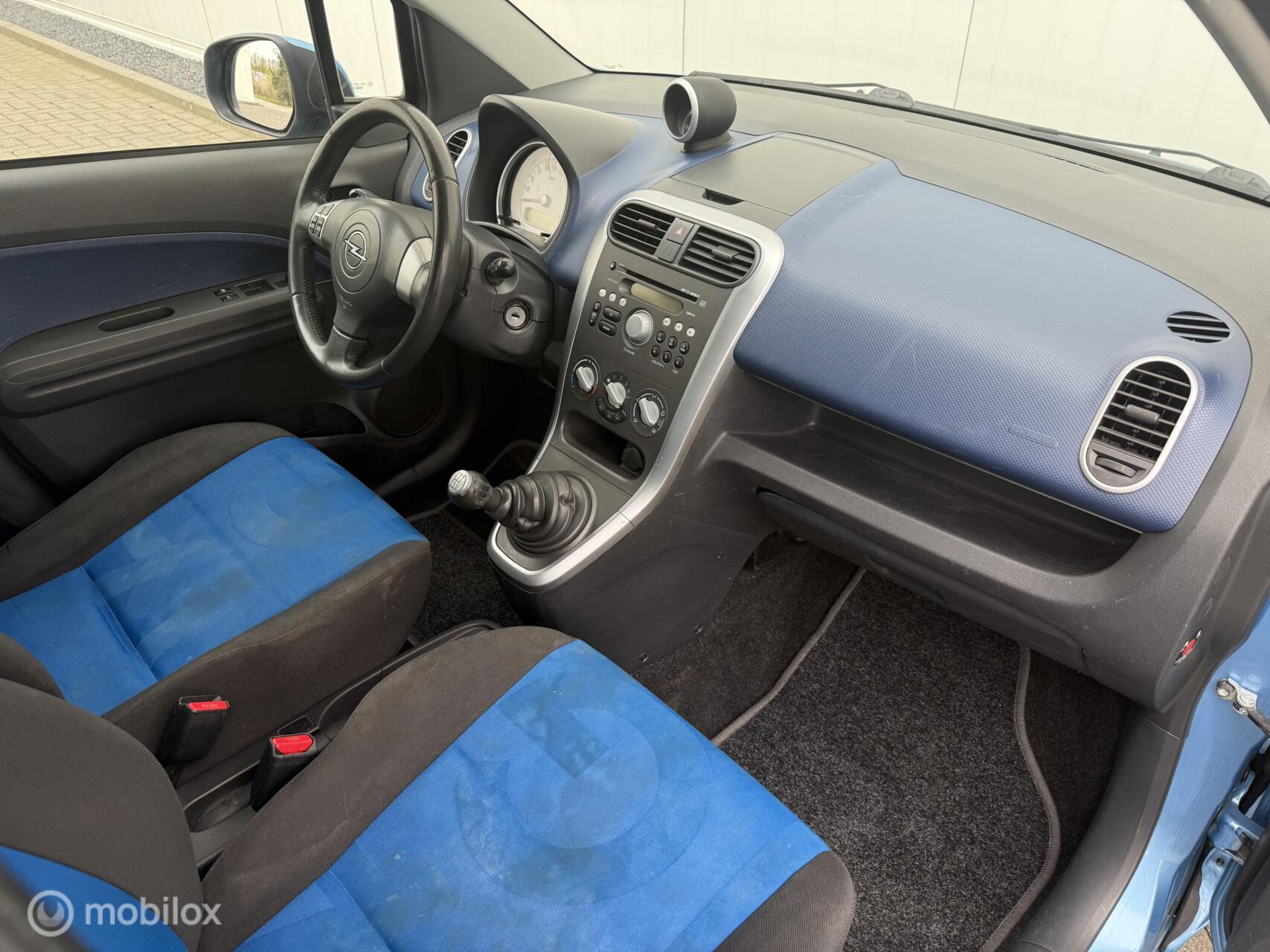 Foto van Opel Agila