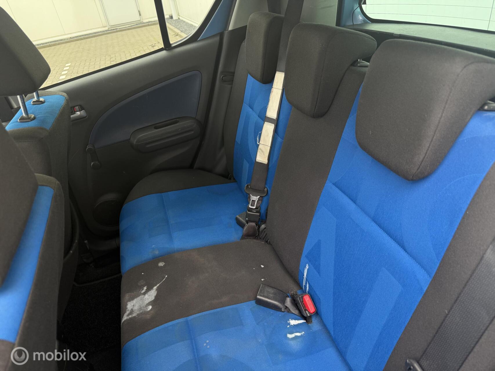 Foto van Opel Agila