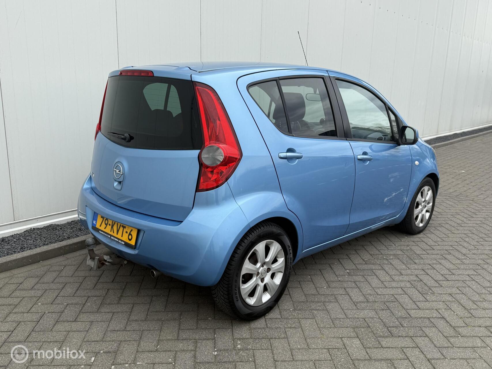Foto van Opel Agila