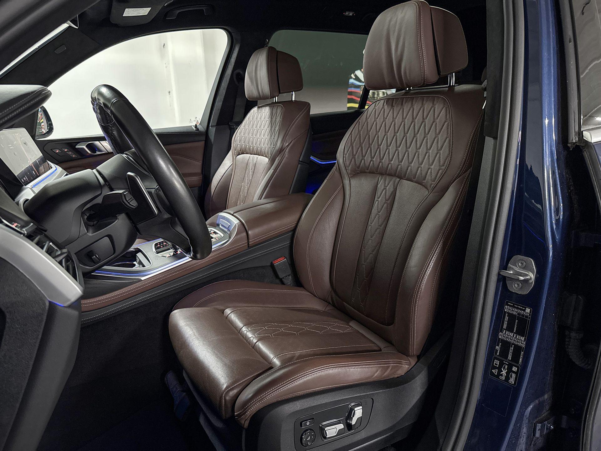 Foto van BMW X7 Xdrive40i