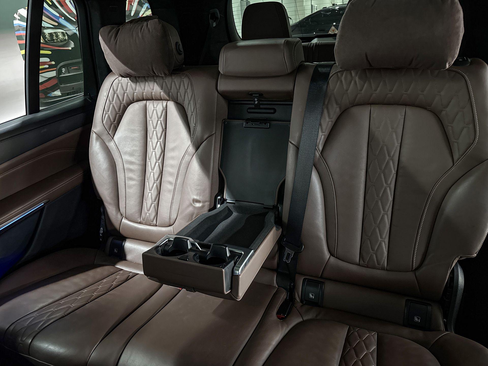 Foto van BMW X7 Xdrive40i