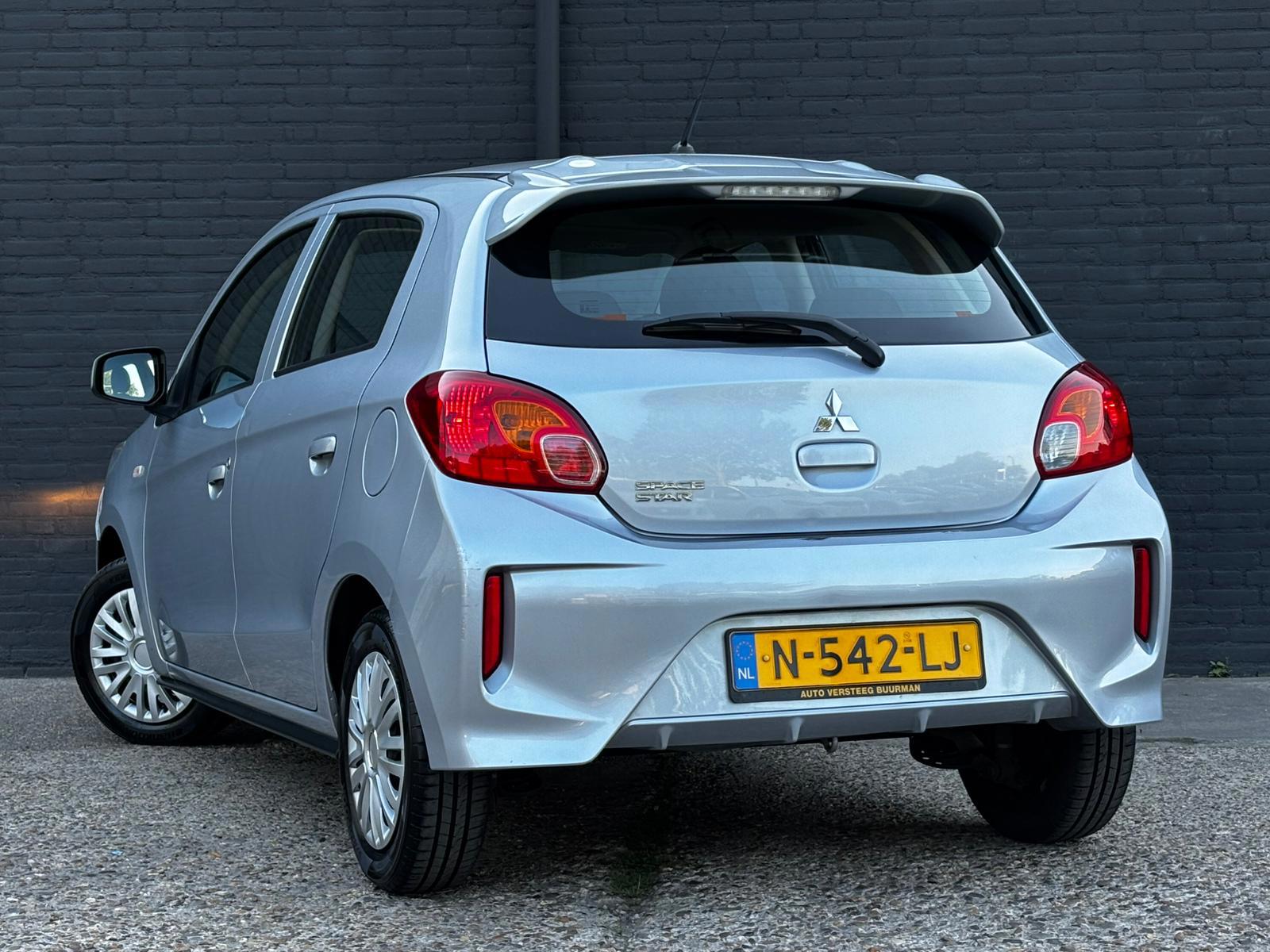 Foto van Mitsubishi Mitsubishi Space Star