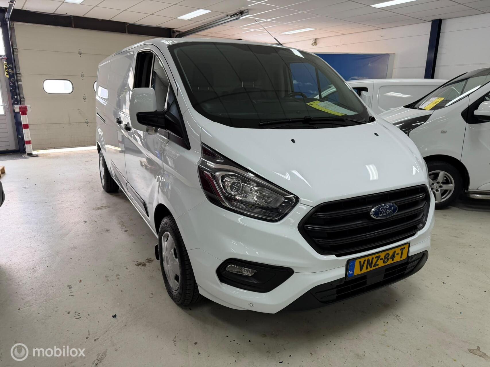 Ford Transit Custom 300 2.0 TDCI L2H2 Trend 2019 - voorkant