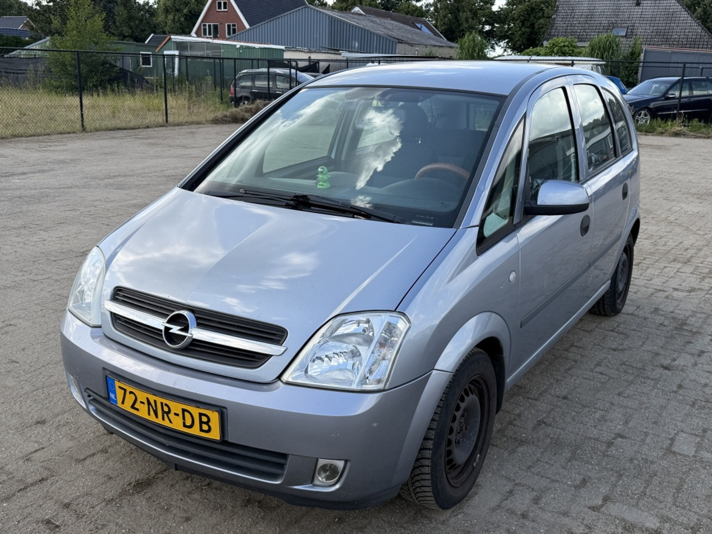 Opel Meriva-a 1.6-16V Enjoy 2004 - voorkant