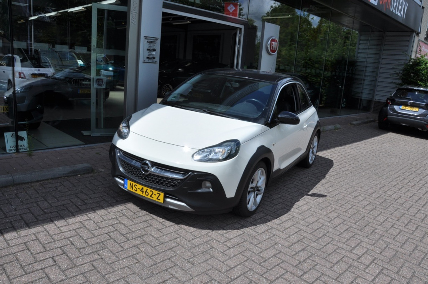 Opel Adam 1.2 Jam Favourite 2016 - voorkant