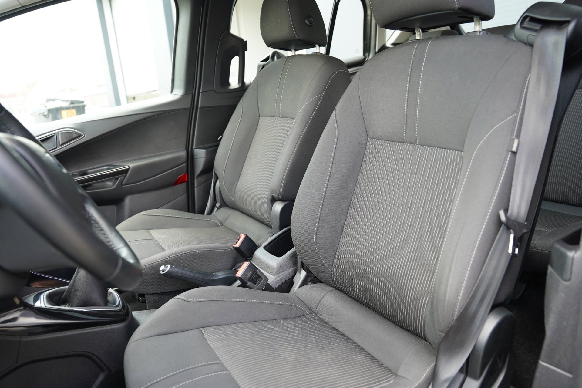 Foto van Ford B-max
