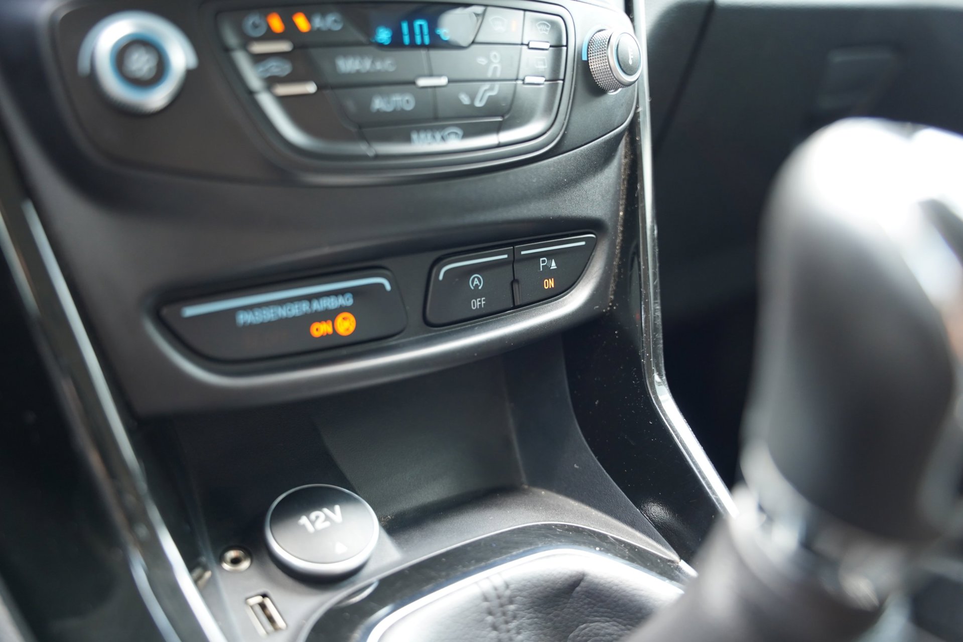 Foto van Ford B-max