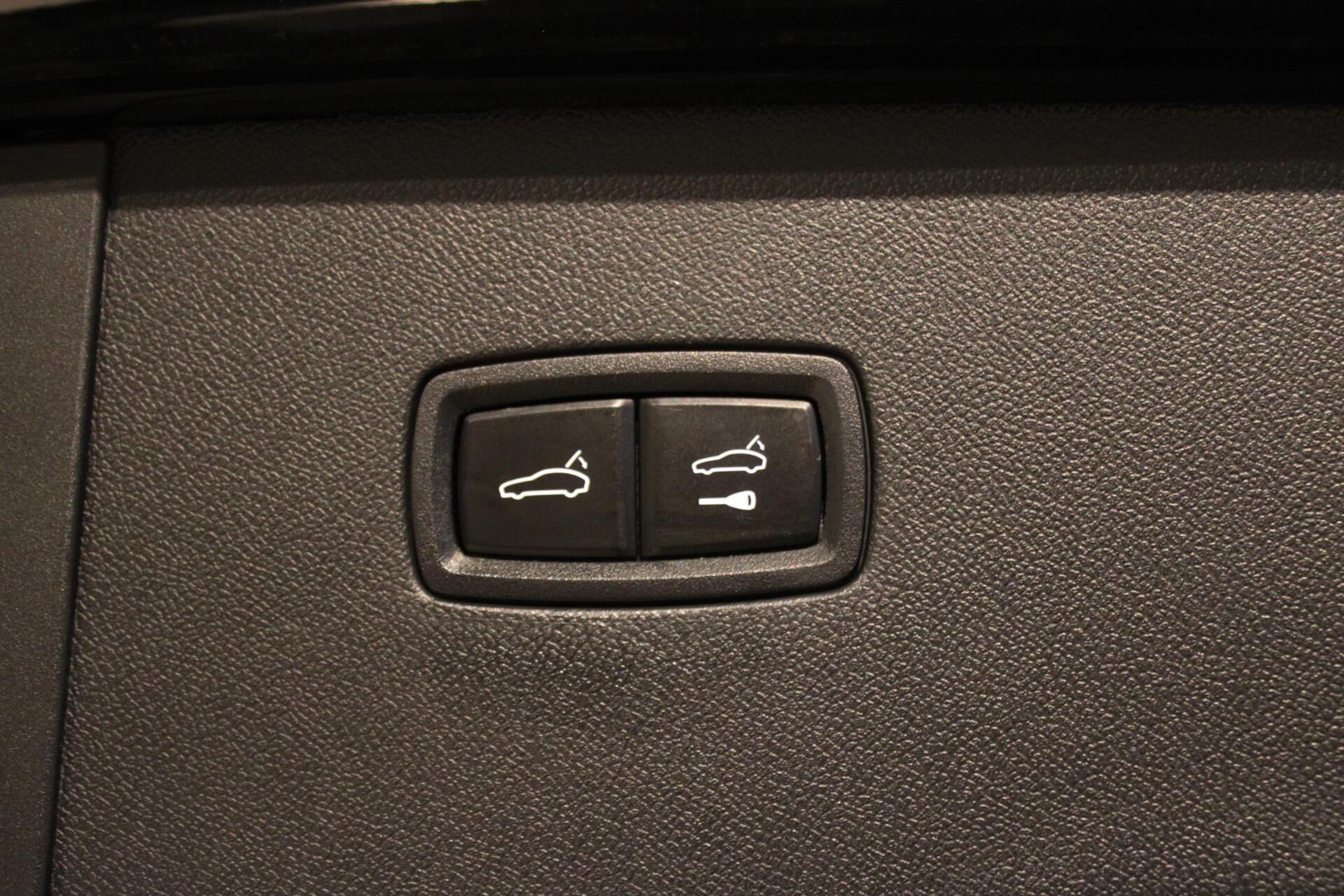 Foto van Porsche Cayenne E-hybrid