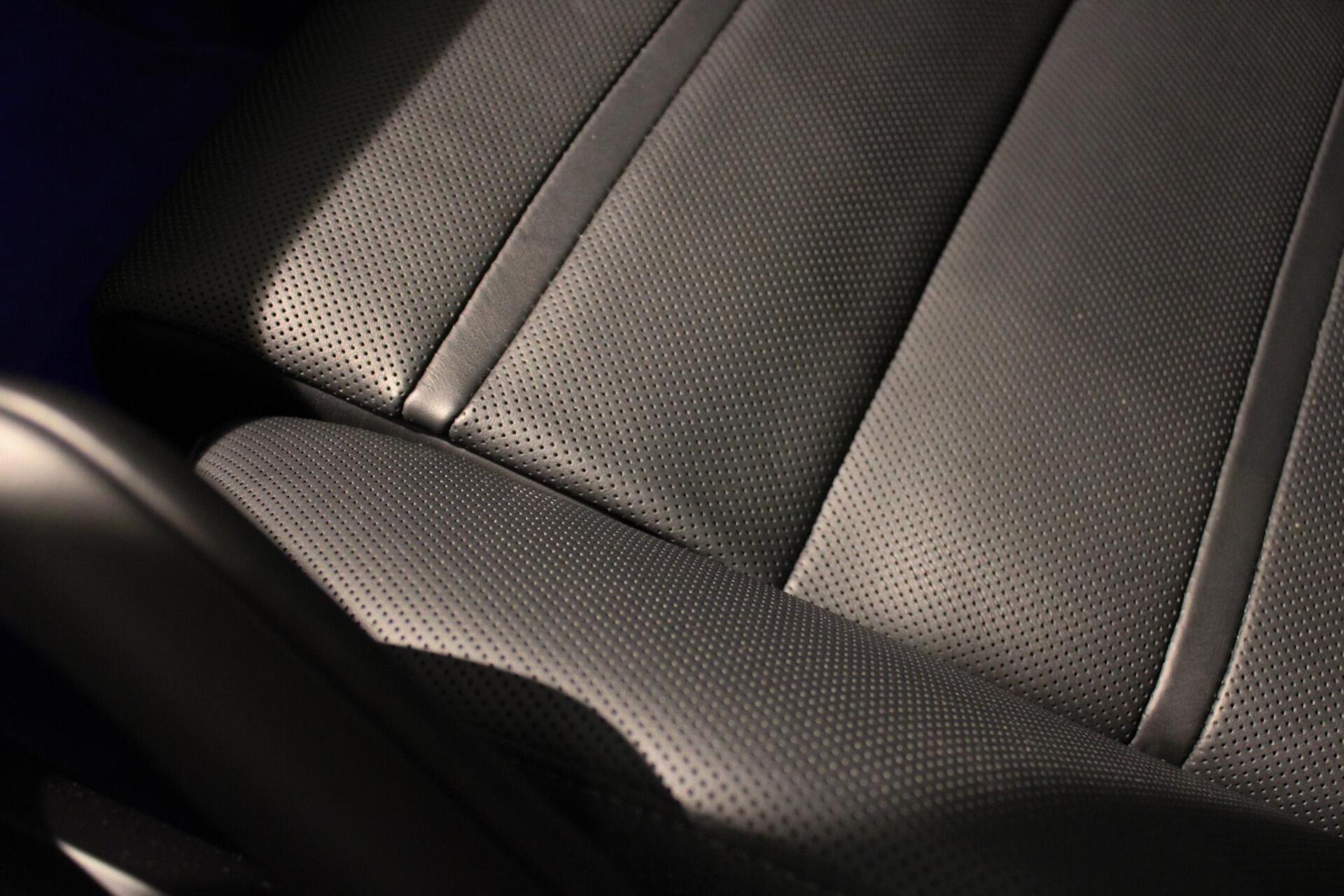 Foto van Porsche Cayenne E-hybrid
