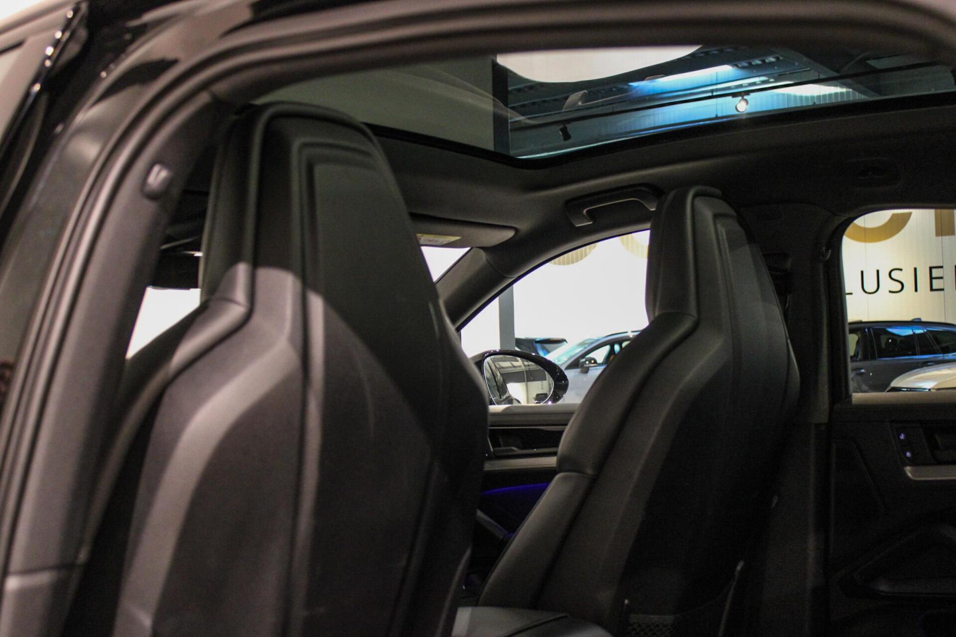 Foto van Porsche Cayenne E-hybrid