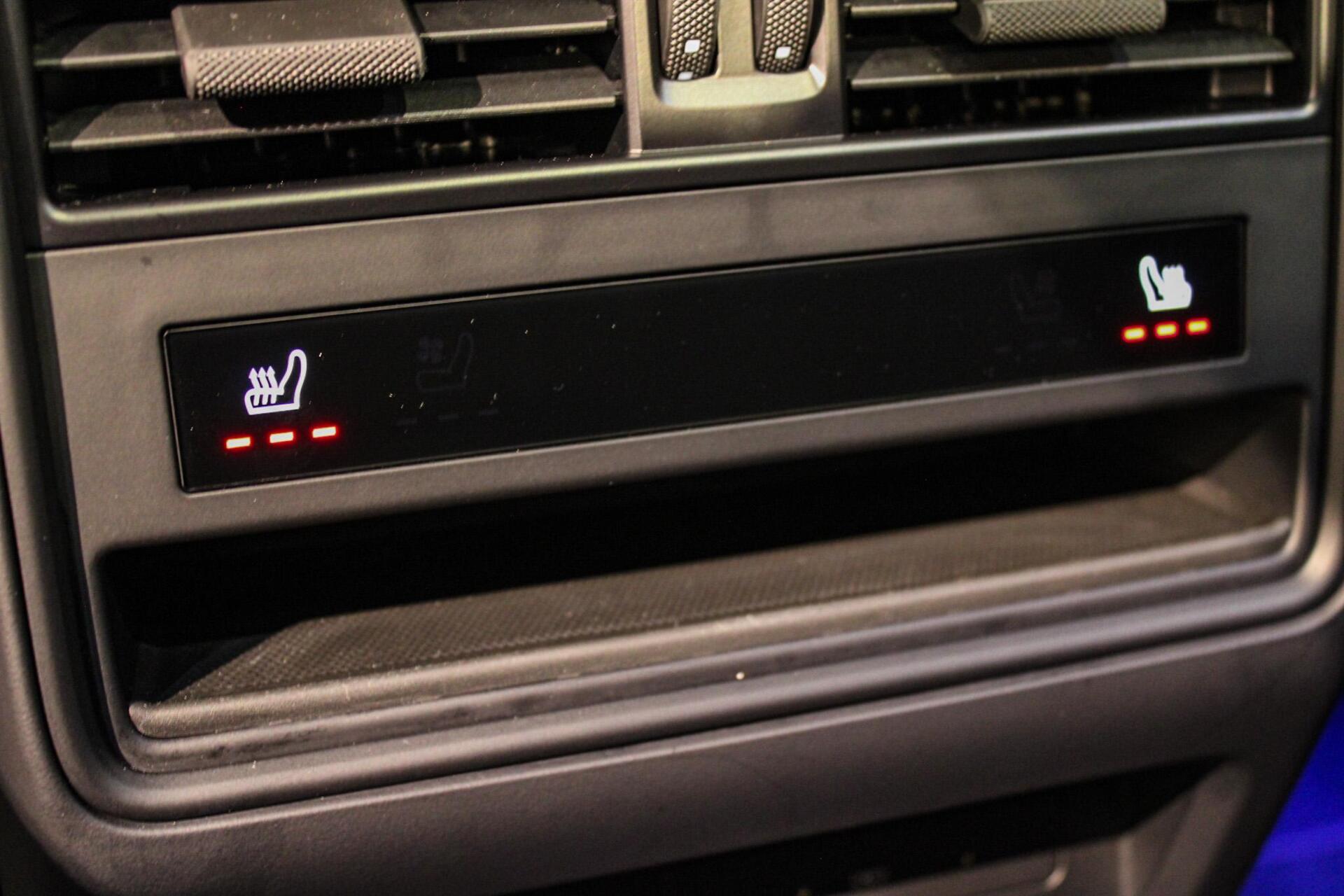 Foto van Porsche Cayenne E-hybrid