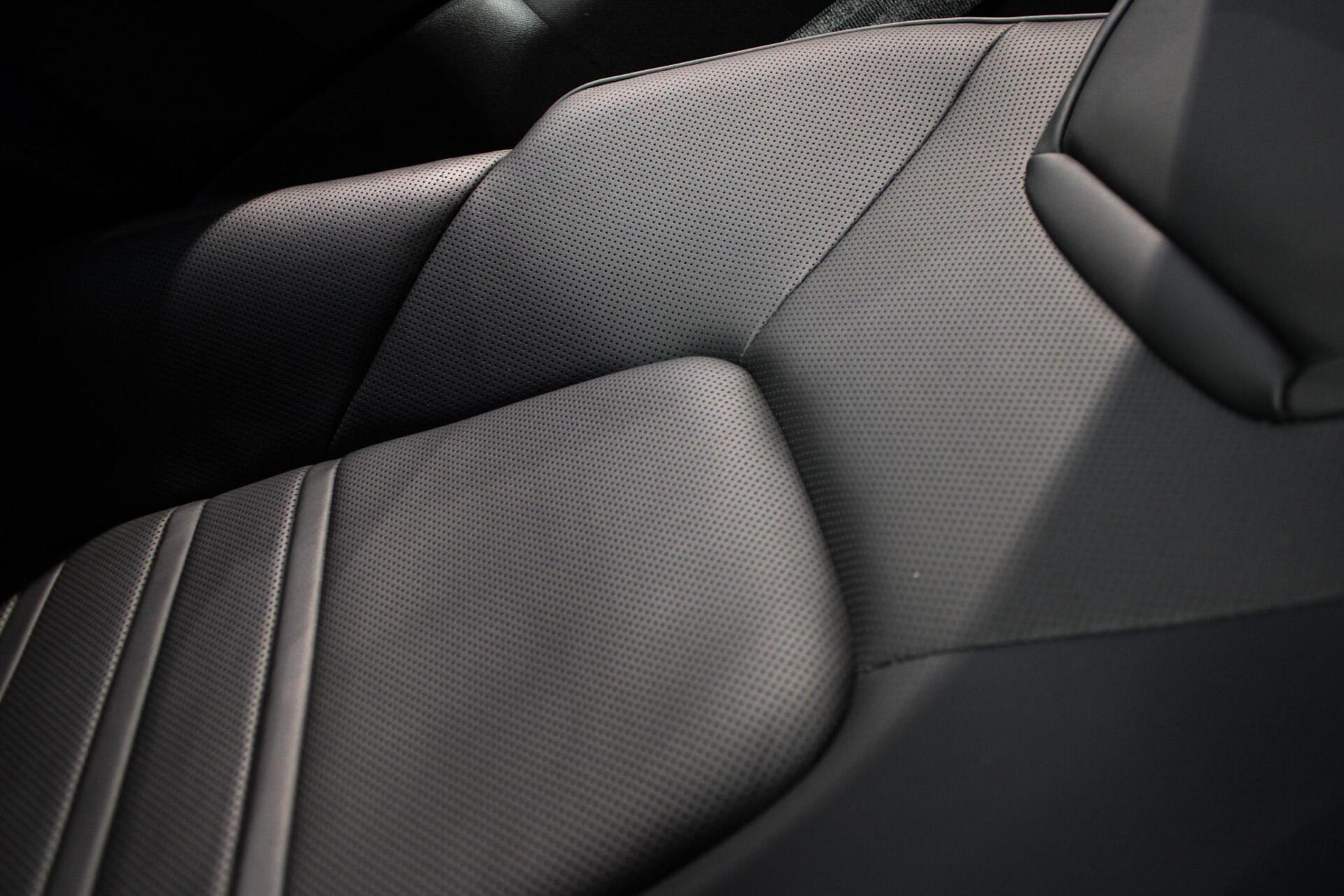 Foto van Porsche Cayenne E-hybrid