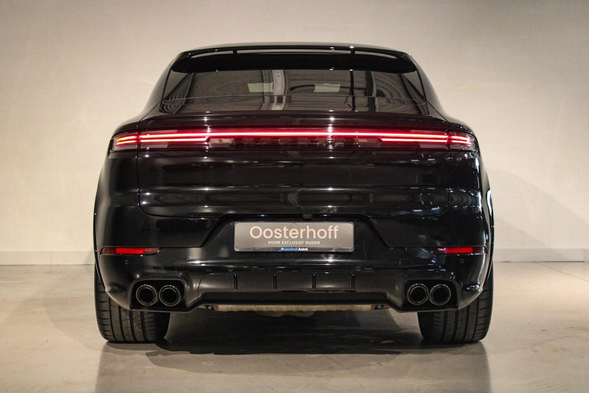Foto van Porsche Cayenne E-hybrid
