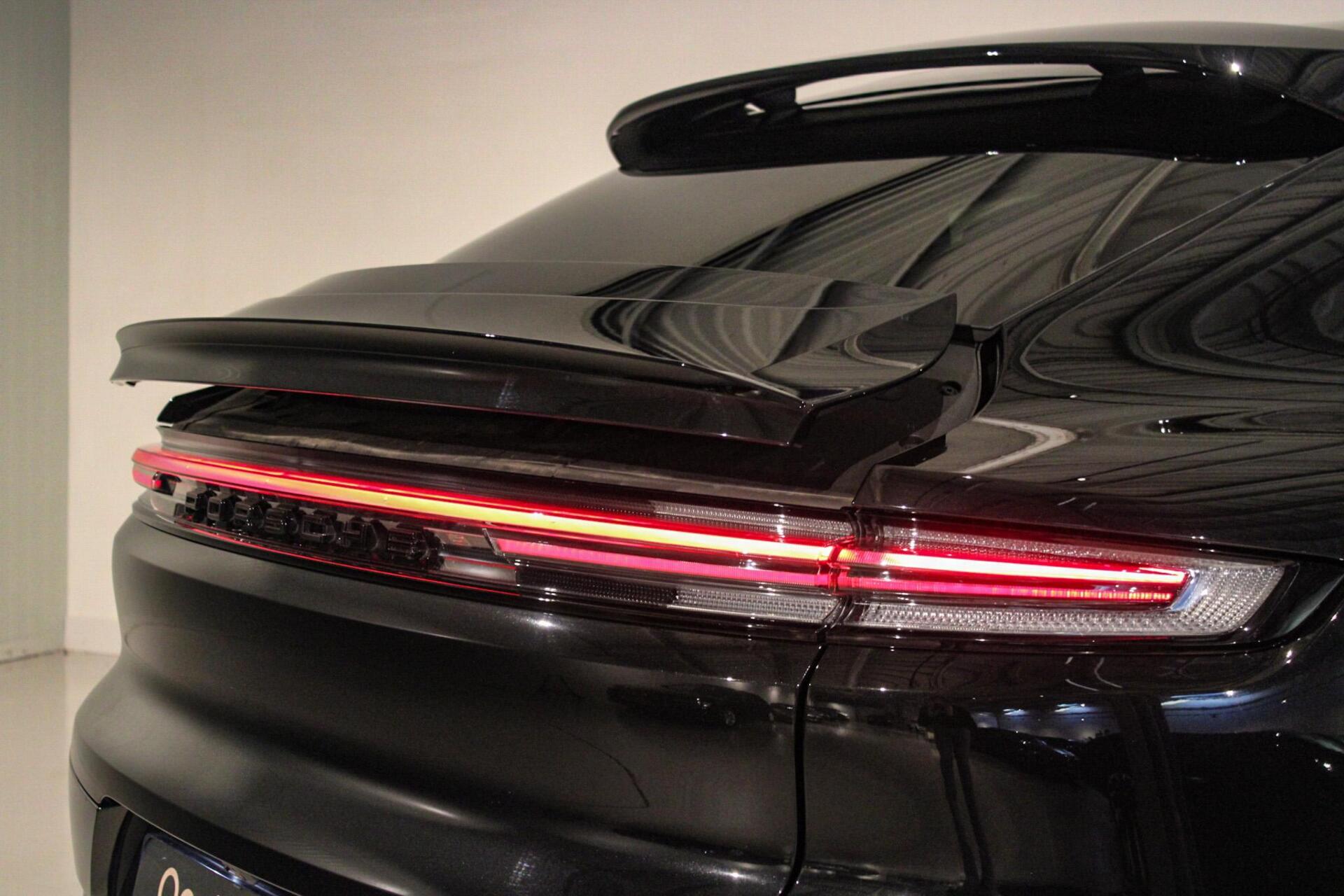 Foto van Porsche Cayenne E-hybrid