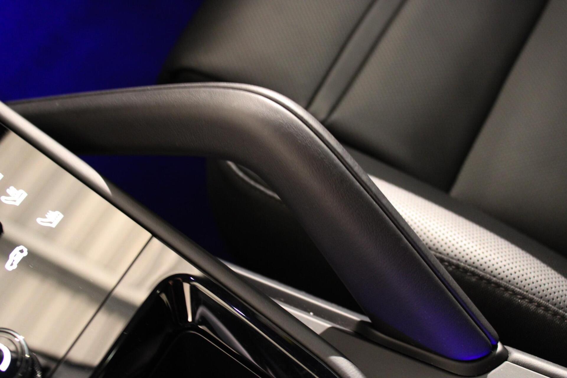Foto van Porsche Cayenne E-hybrid