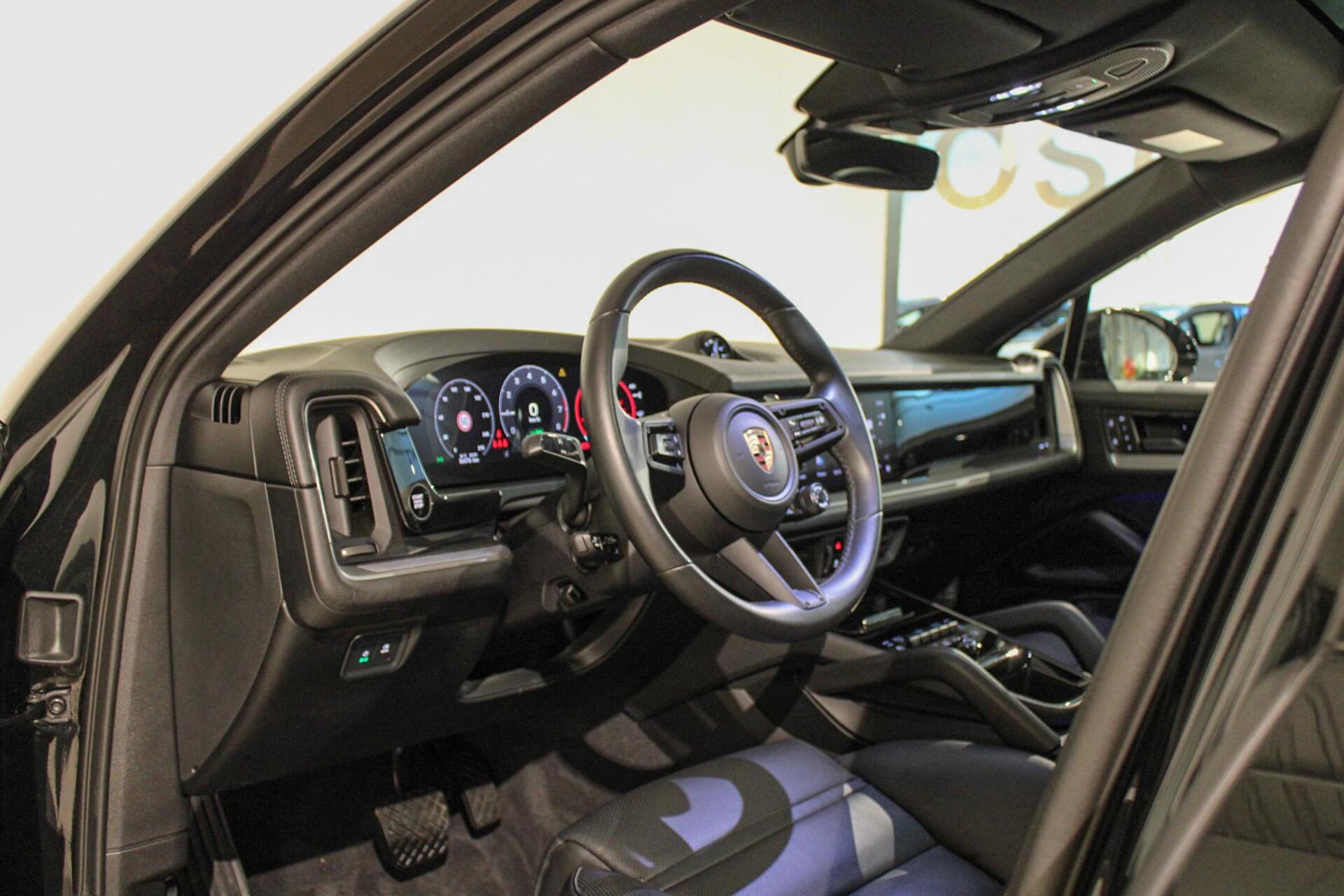 Foto van Porsche Cayenne E-hybrid