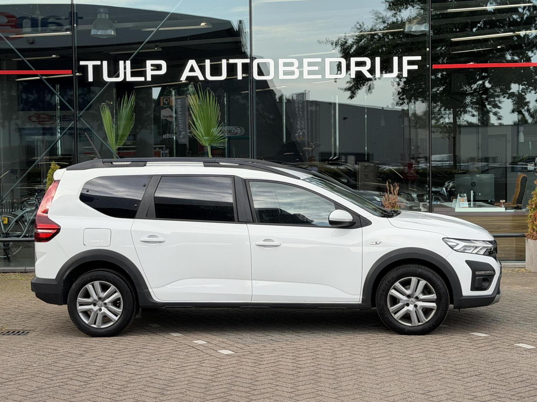 Foto van Dacia Jogger
