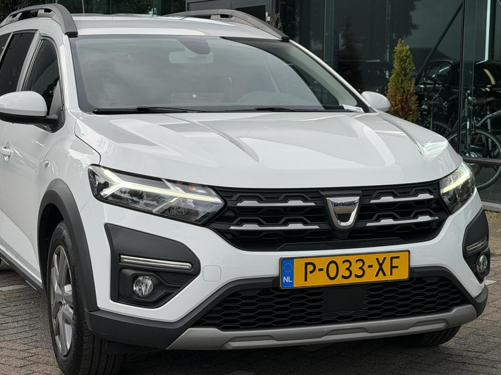 Foto van Dacia Jogger