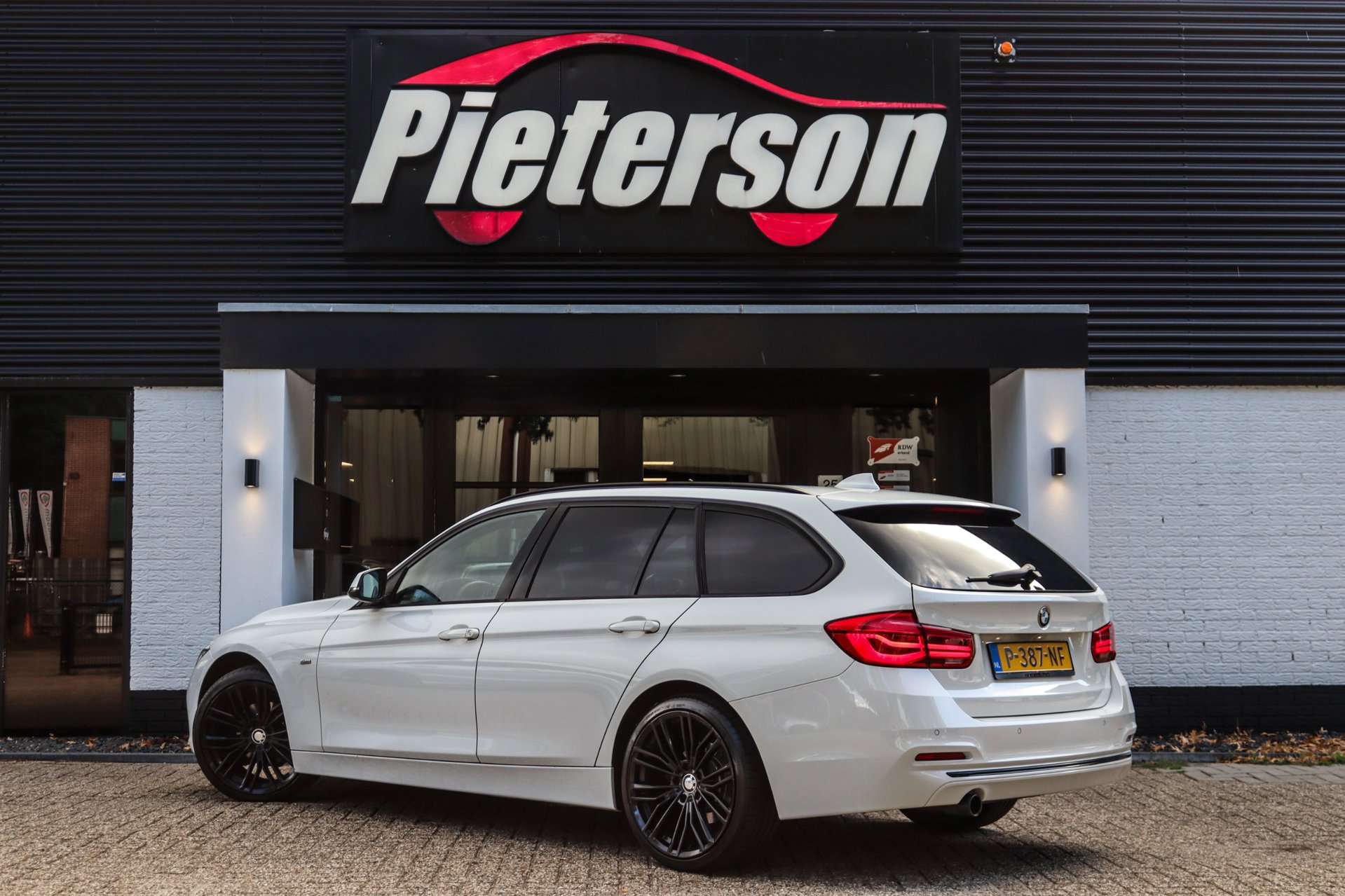 Foto van BMW 318i