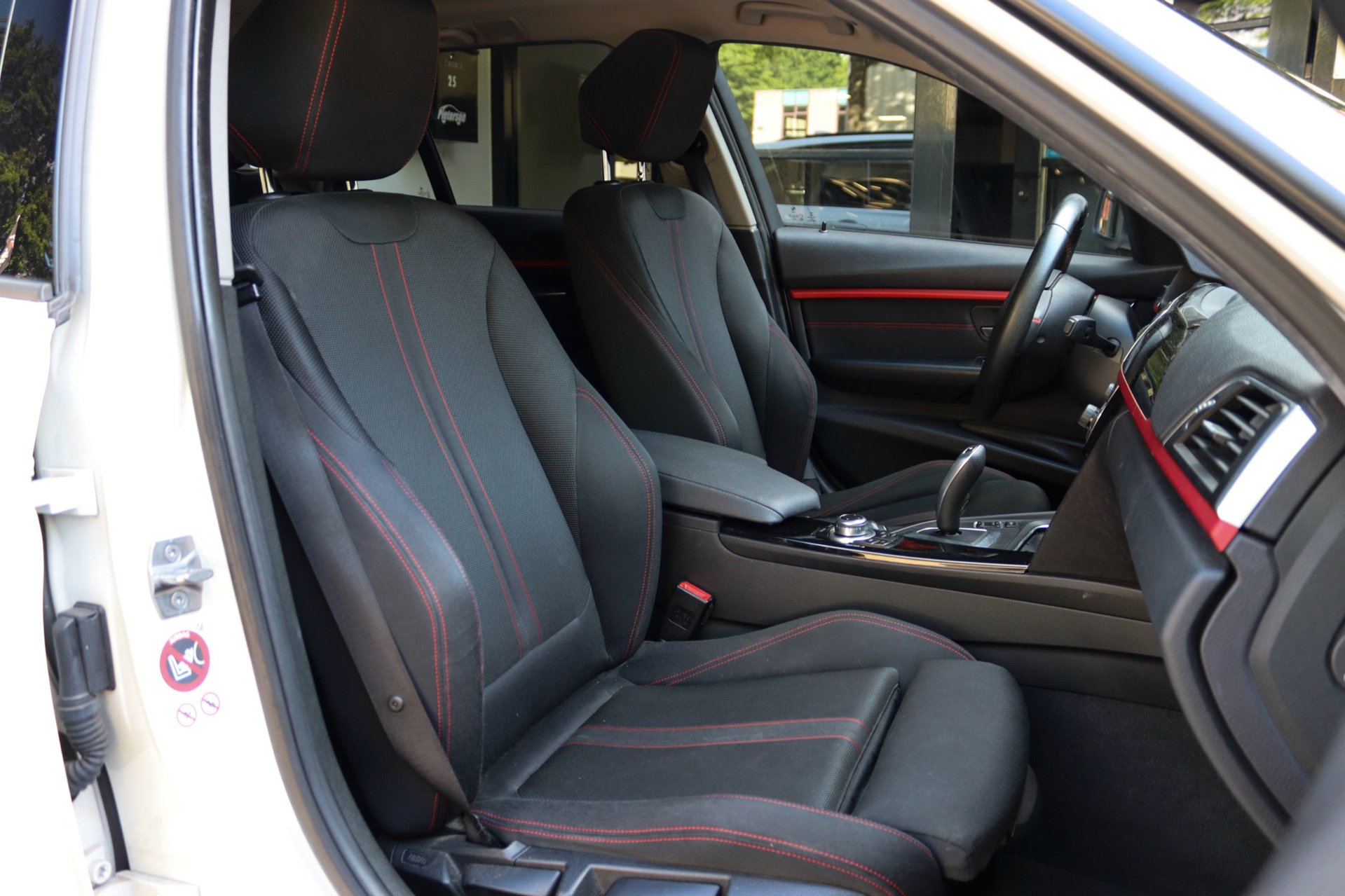 Foto van BMW 318i