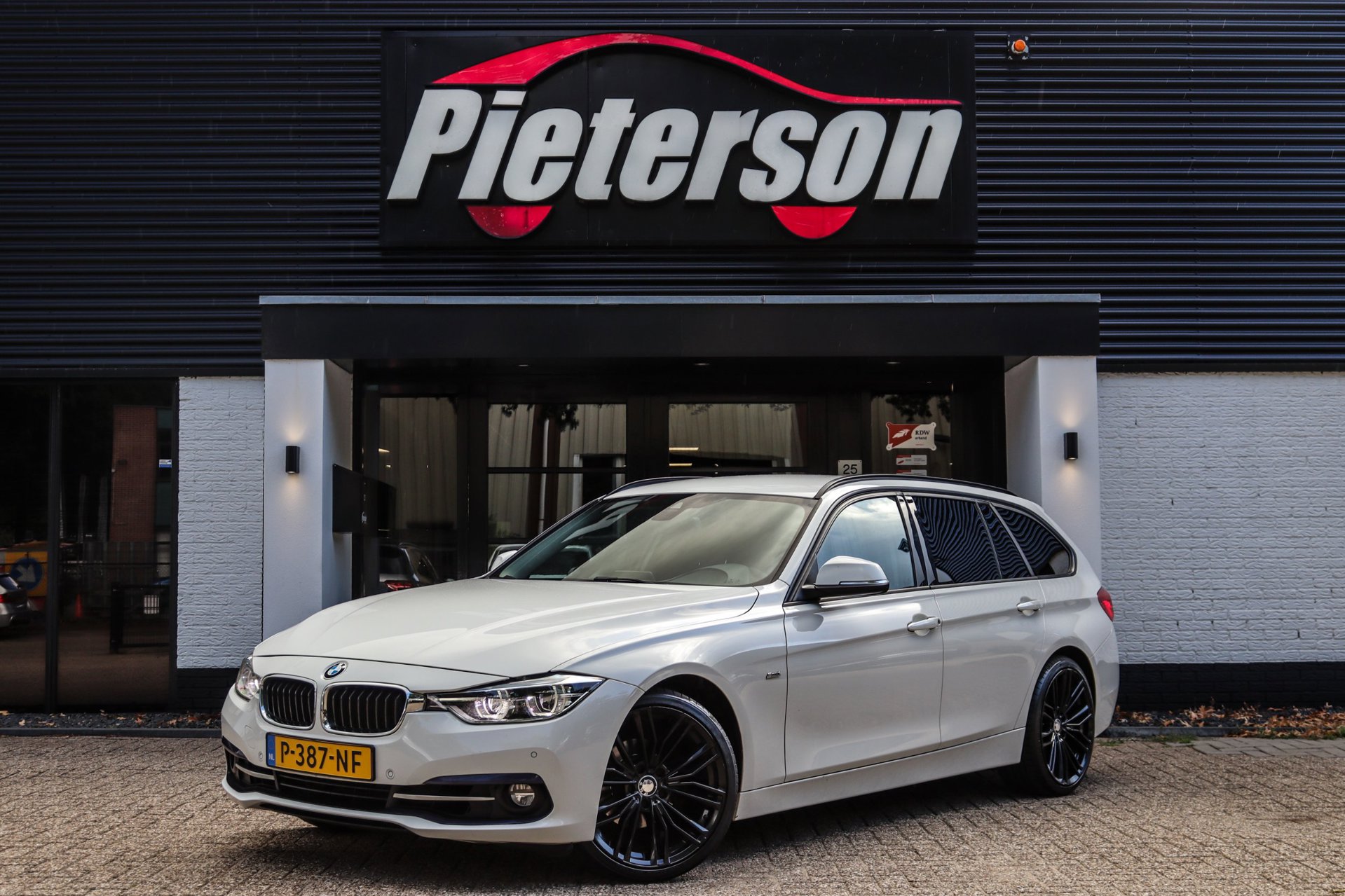 Foto van BMW 318i