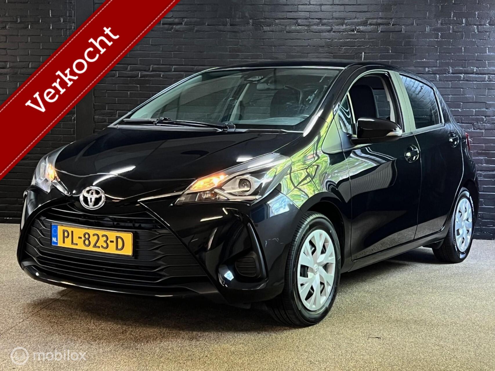 Toyota Toyota Yaris 1.5 VVT-i Aspiration 2017 - voorkant
