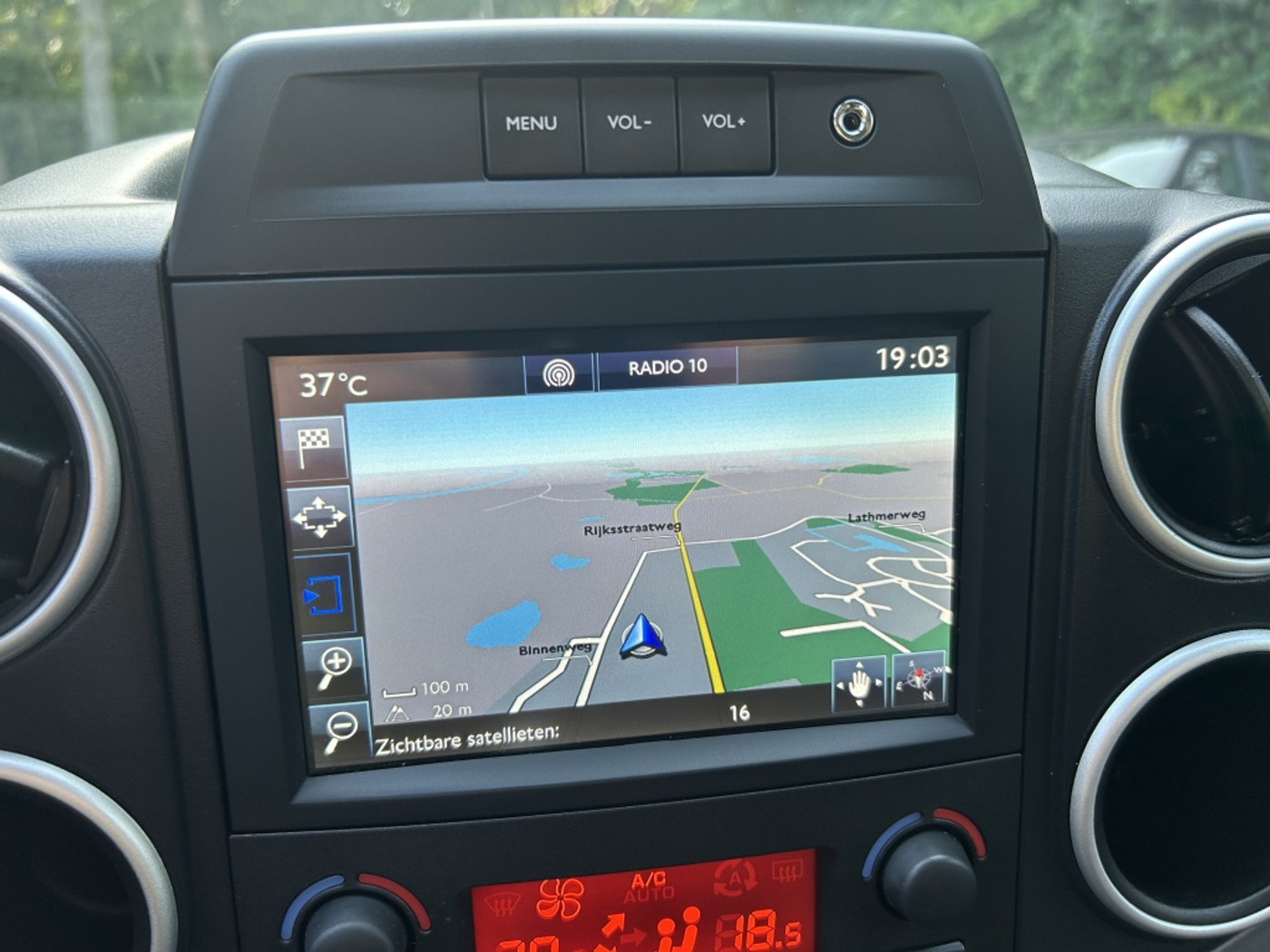 Foto van Peugeot Partner Tepee