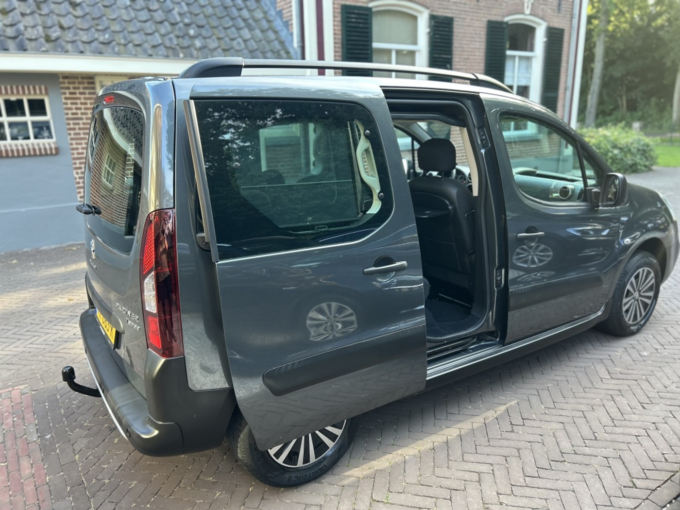 Foto van Peugeot Partner Tepee