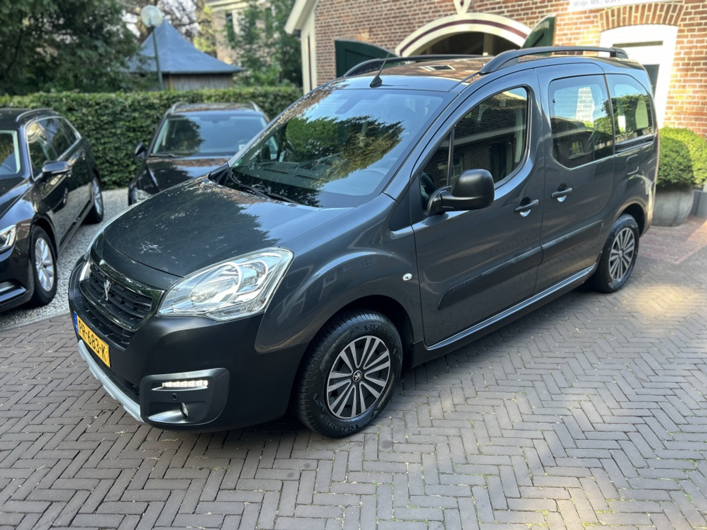 Foto van Peugeot Partner Tepee