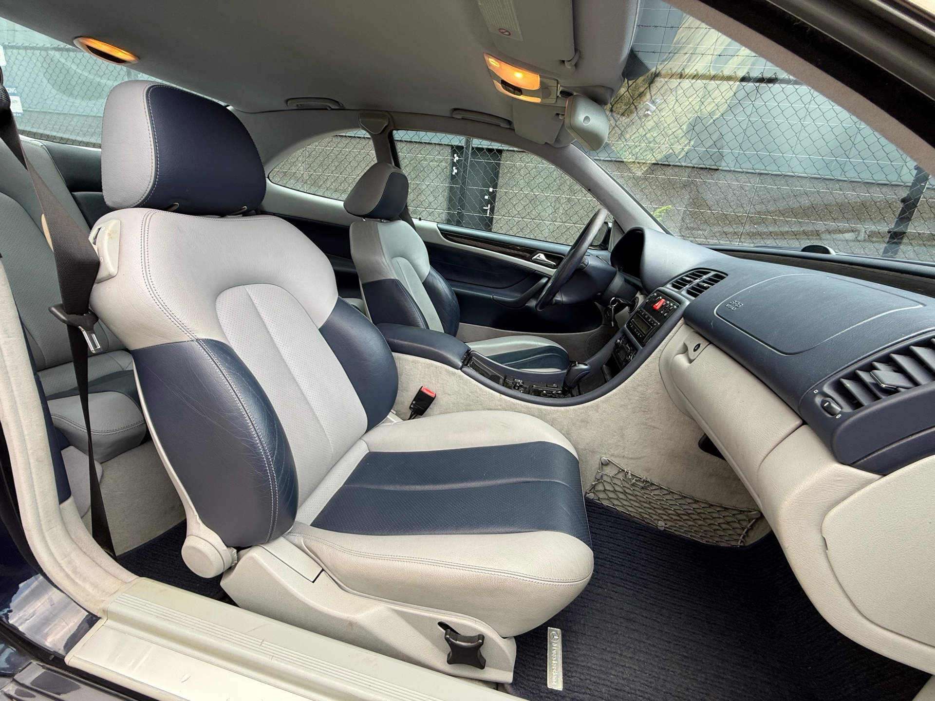 Foto van Mercedes-Benz CLK 320