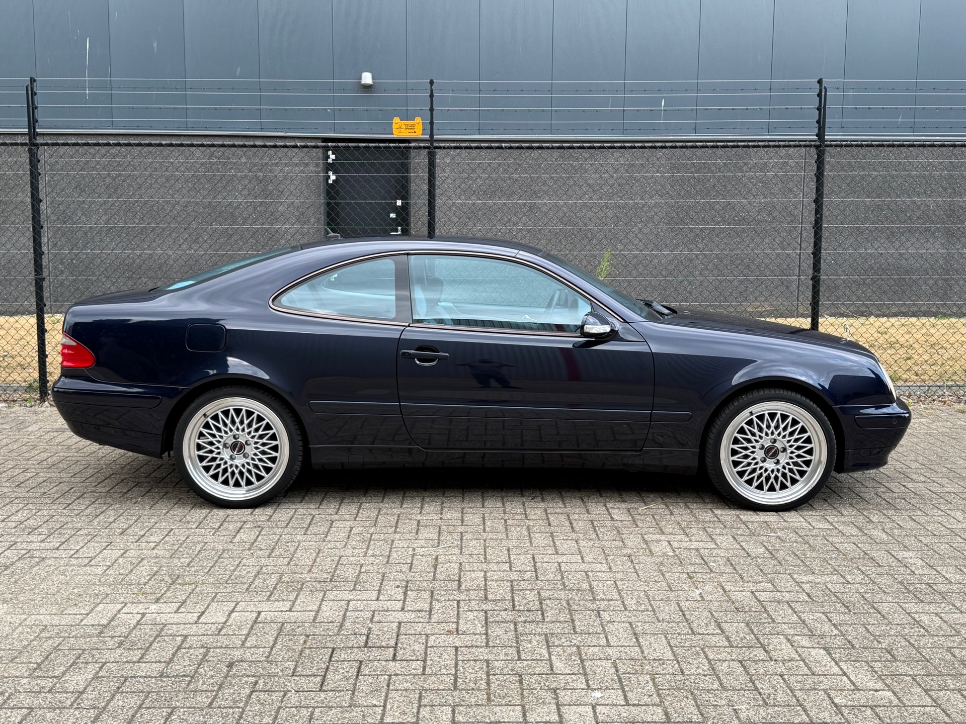 Foto van Mercedes-Benz CLK 320