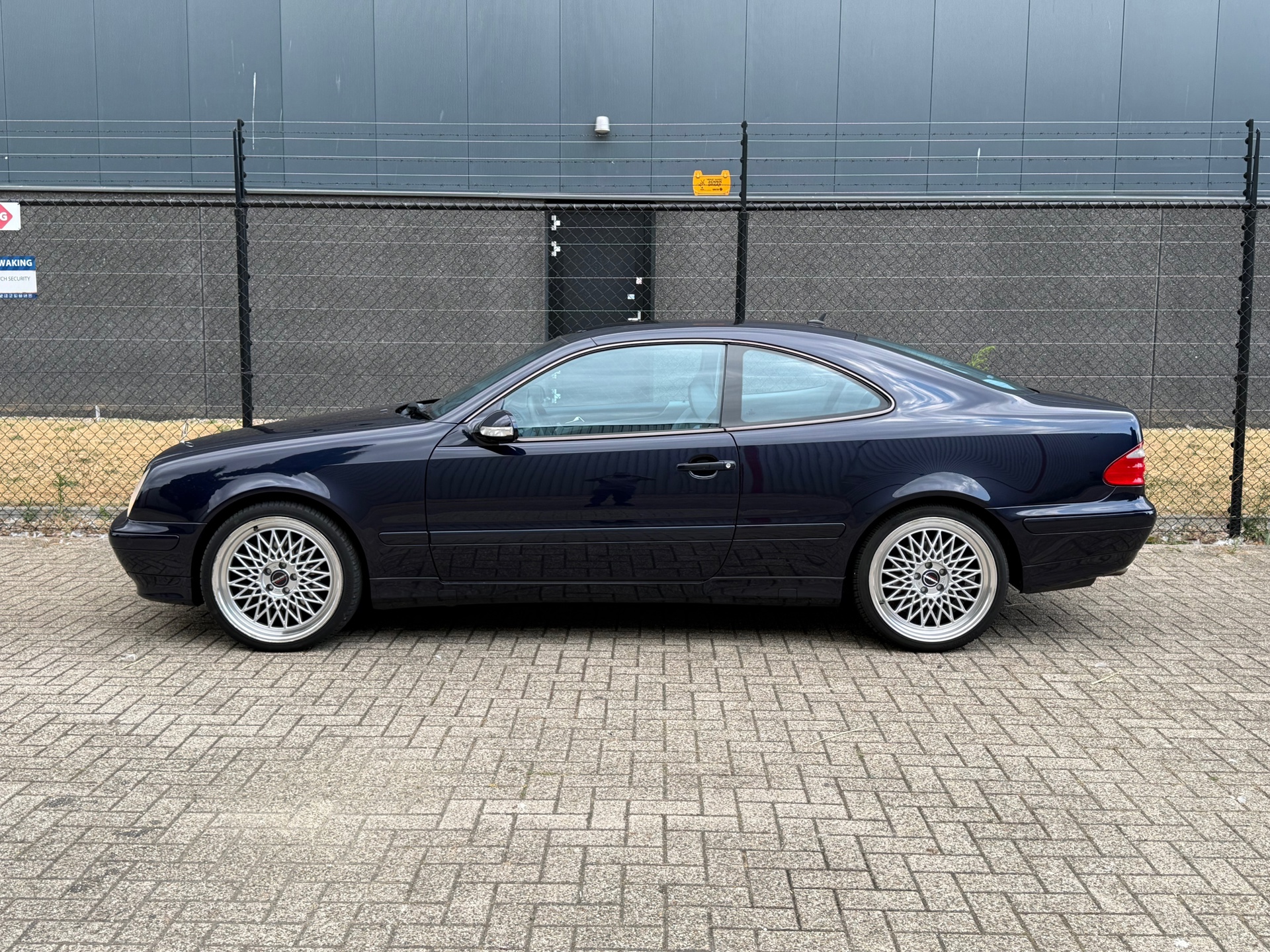 Foto van Mercedes-Benz CLK 320