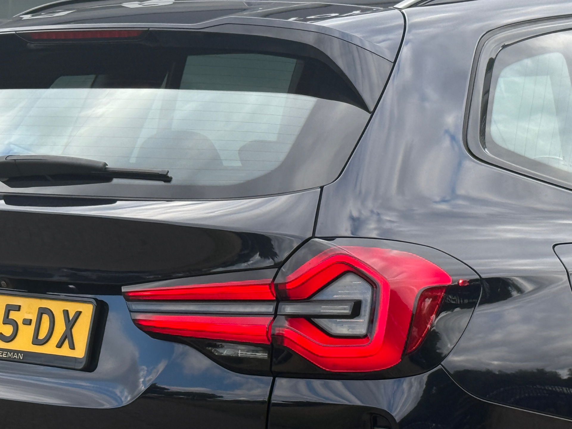 Foto van BMW Ix3