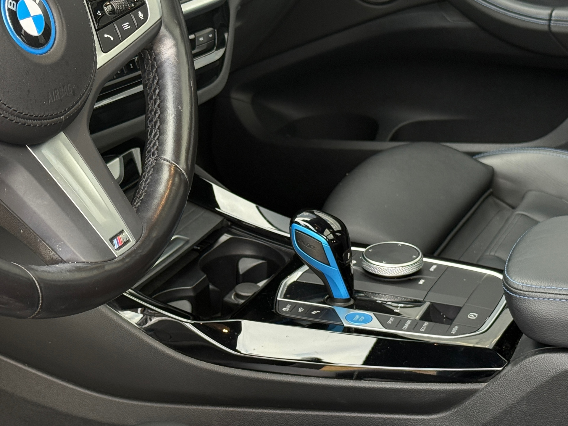 Foto van BMW Ix3