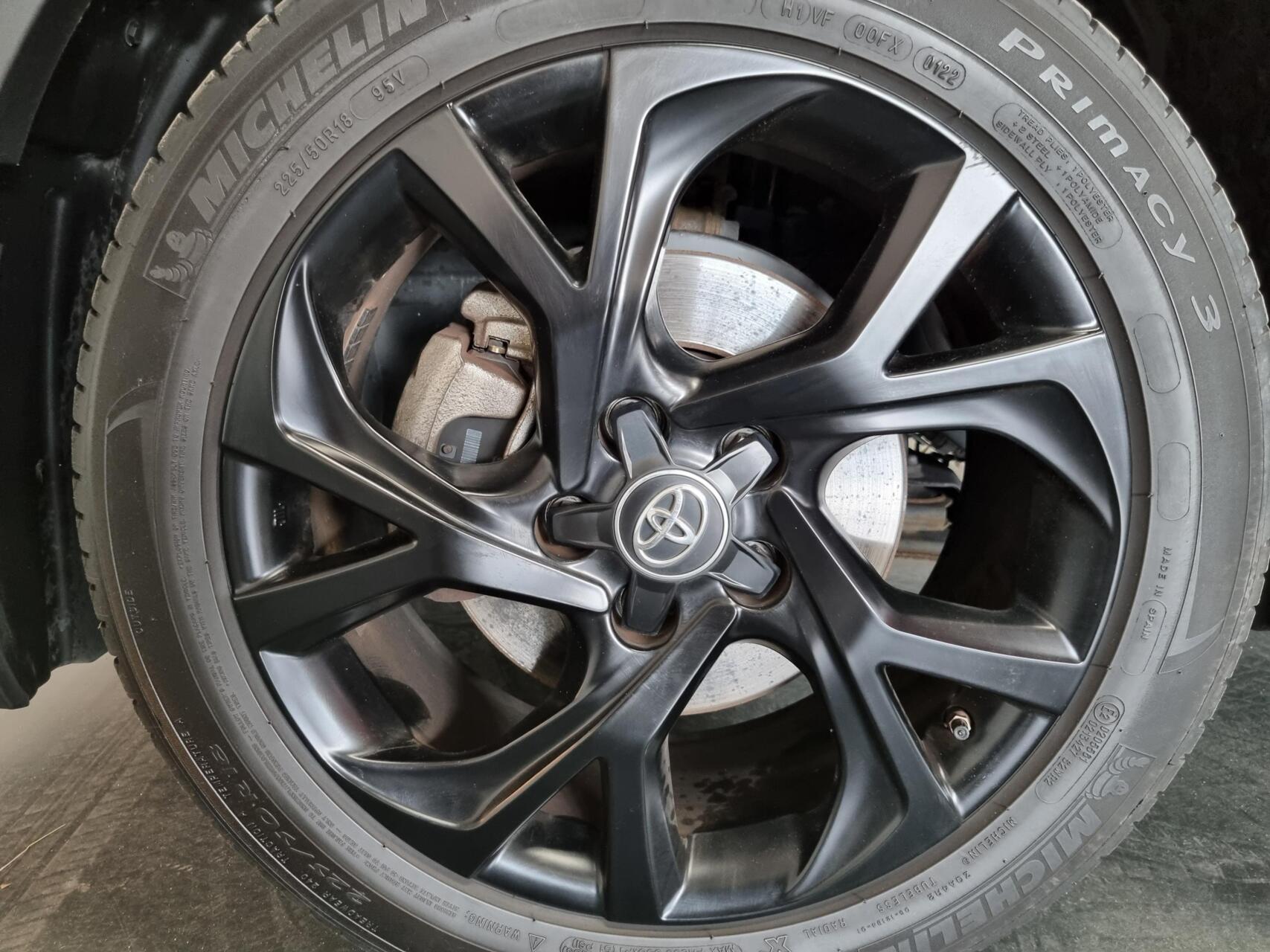 Foto van Toyota Toyota C-hr