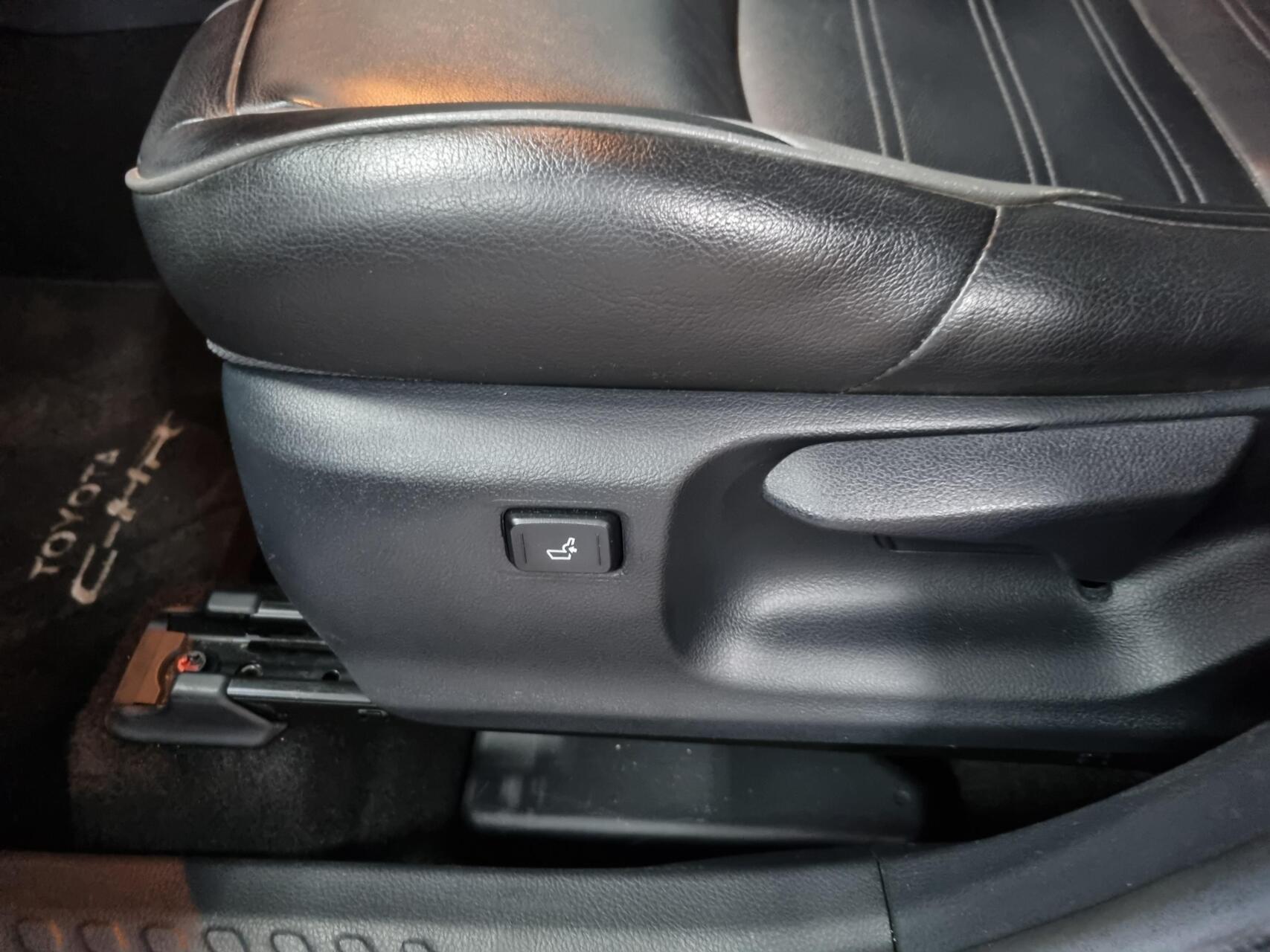 Foto van Toyota Toyota C-hr