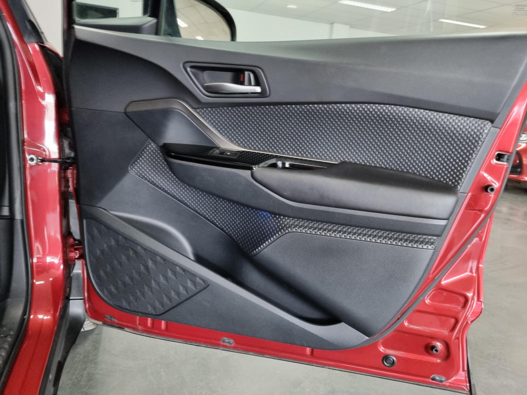 Foto van Toyota Toyota C-hr