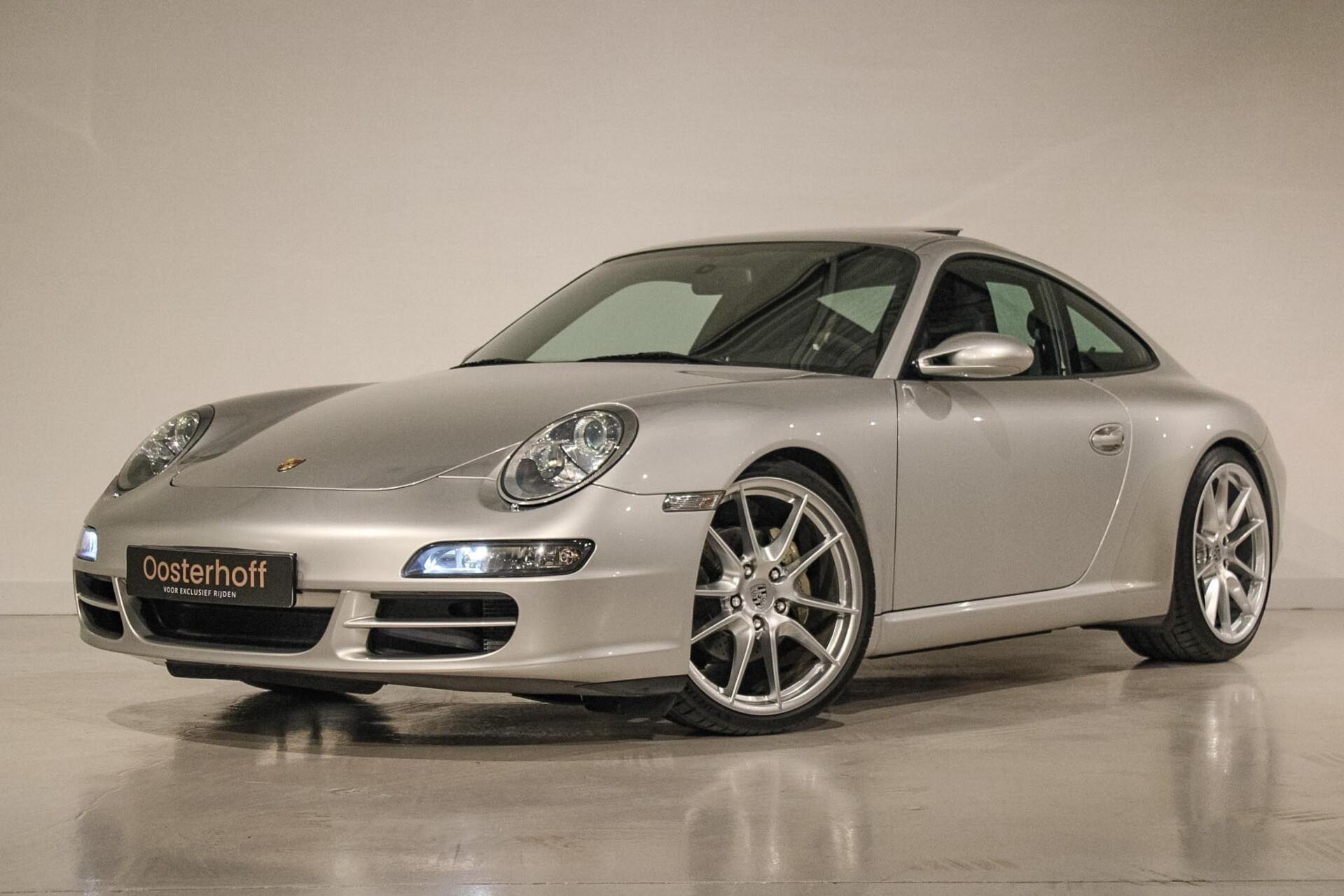 Porsche 911 Carrera 3.6 Carrera 2004 - voorkant