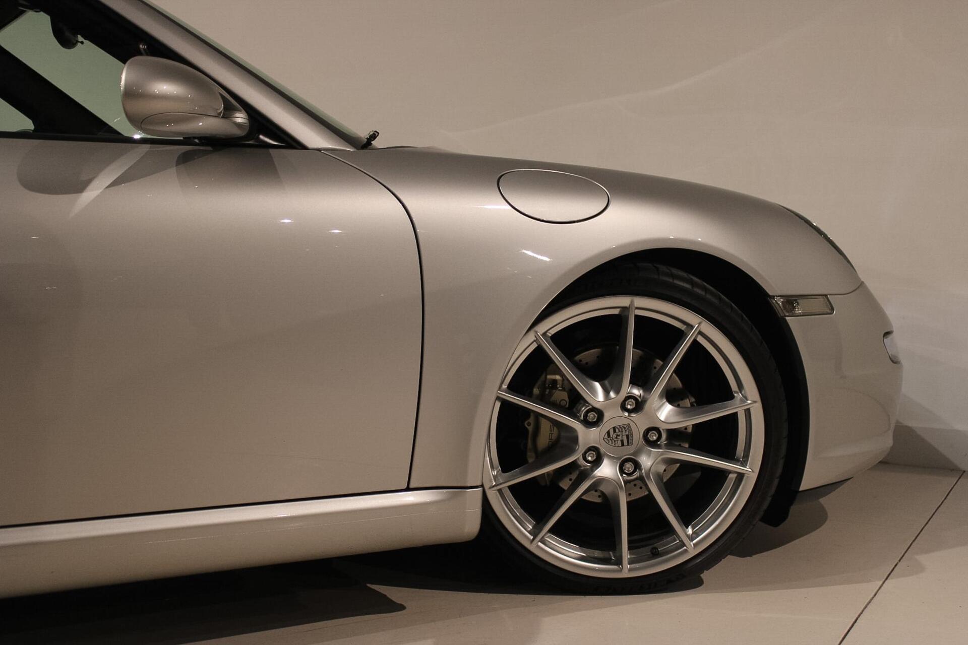 Foto van Porsche 911 Carrera