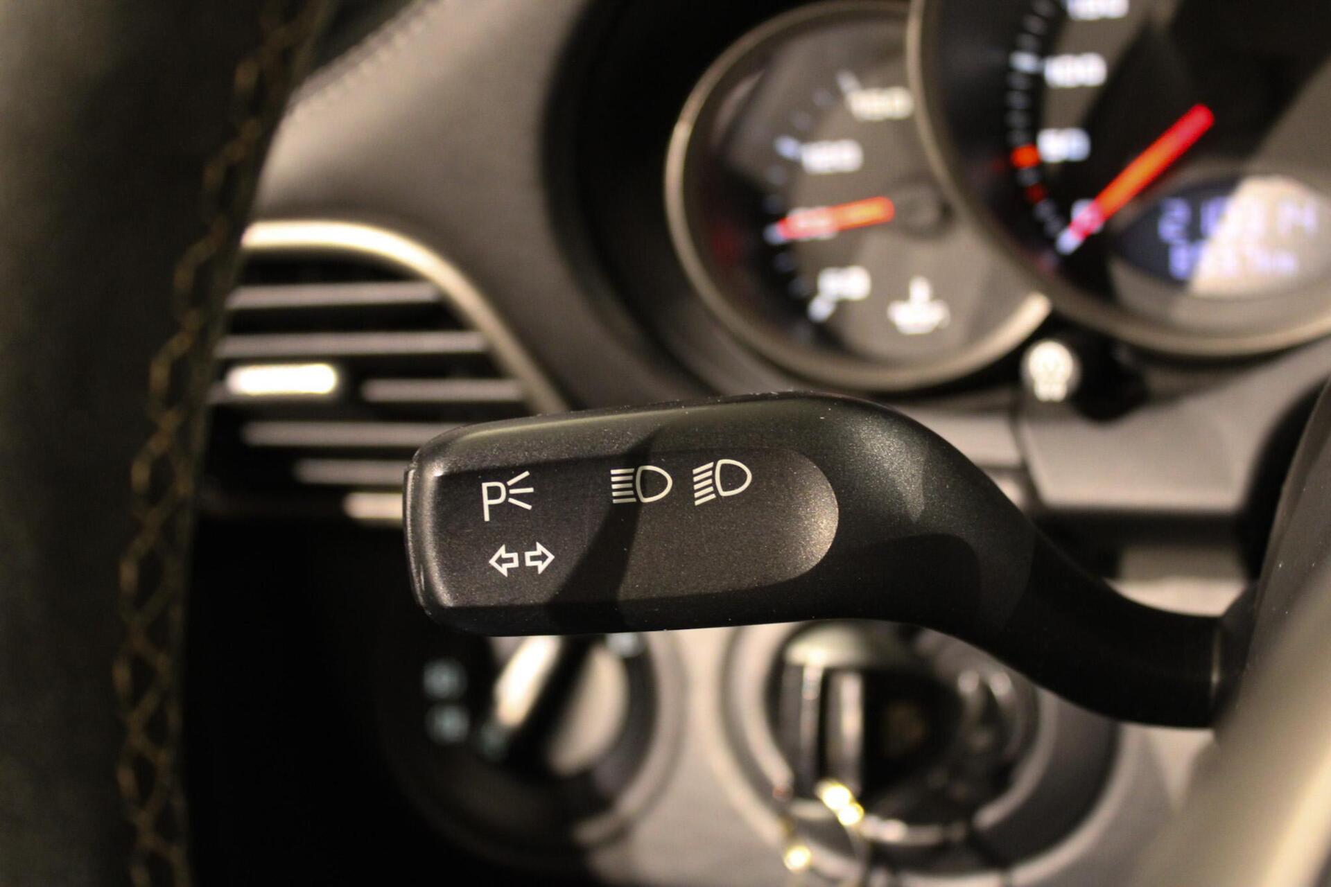 Foto van Porsche 911 Carrera