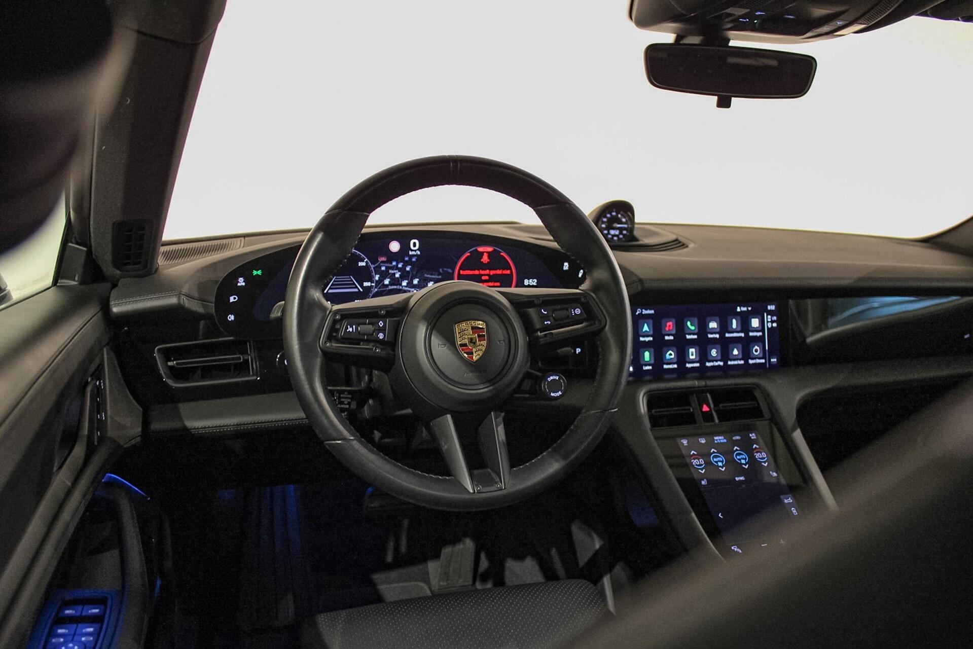 Foto van Porsche Taycan