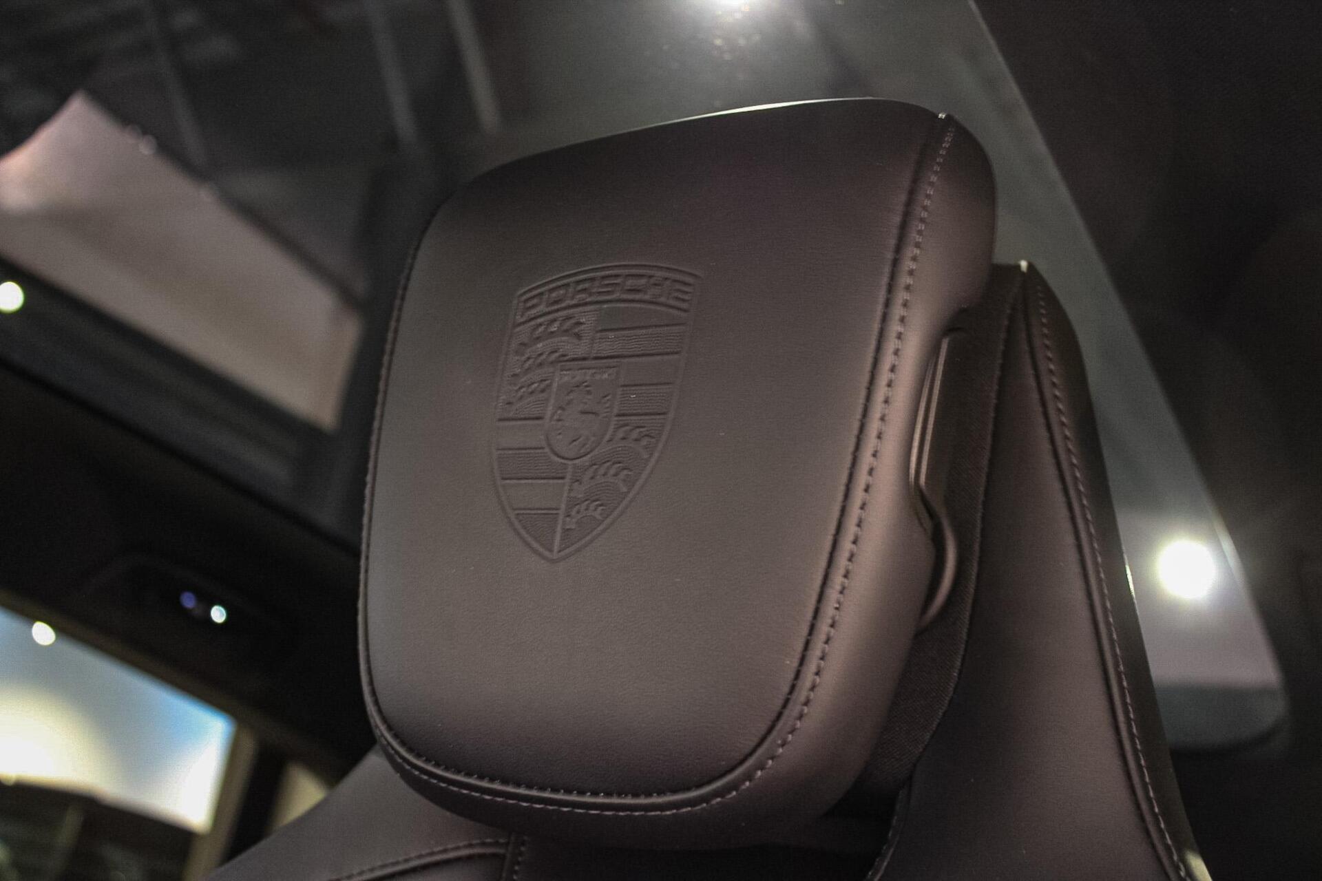 Foto van Porsche Taycan